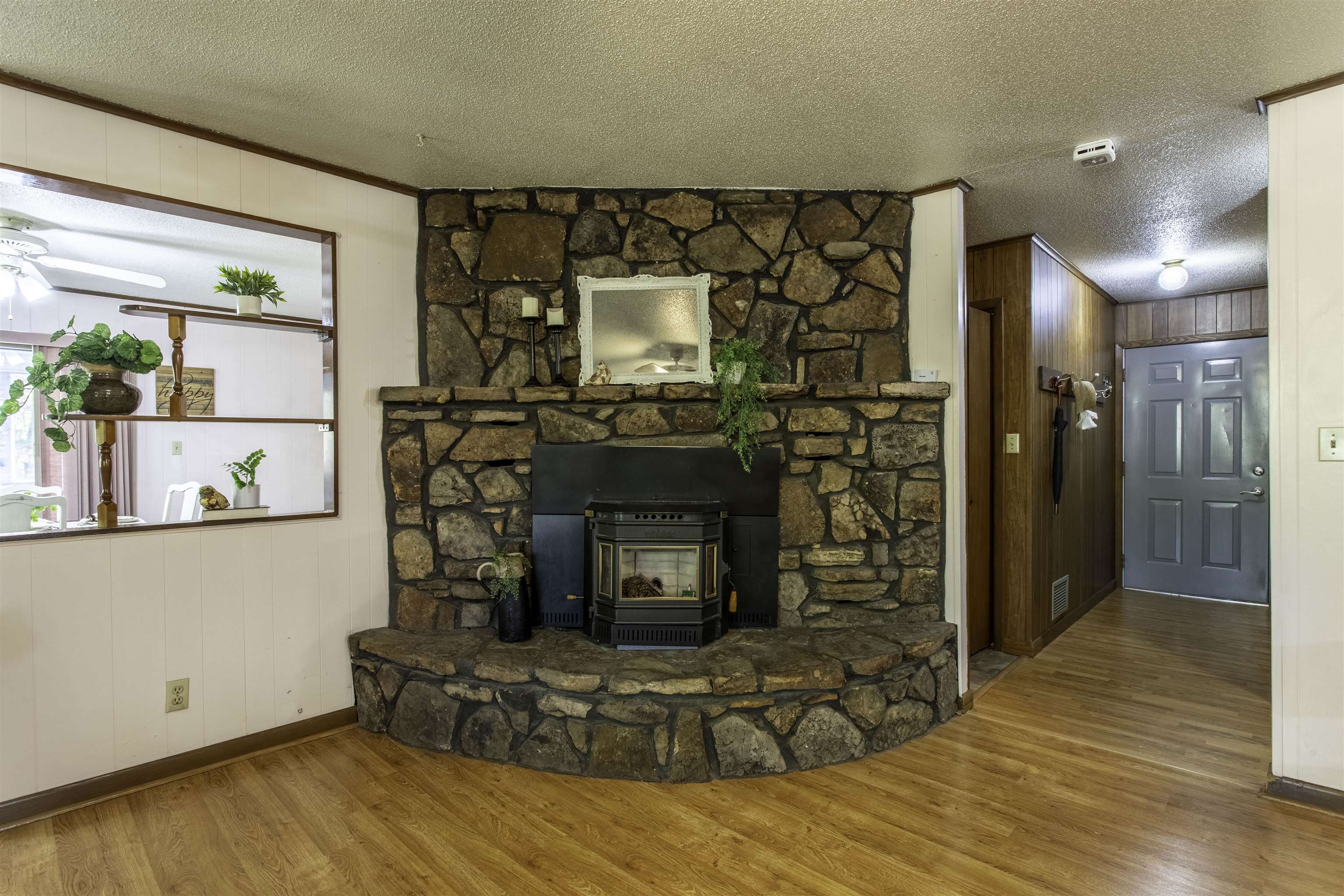 LAKE FORREST ADDN - Residential