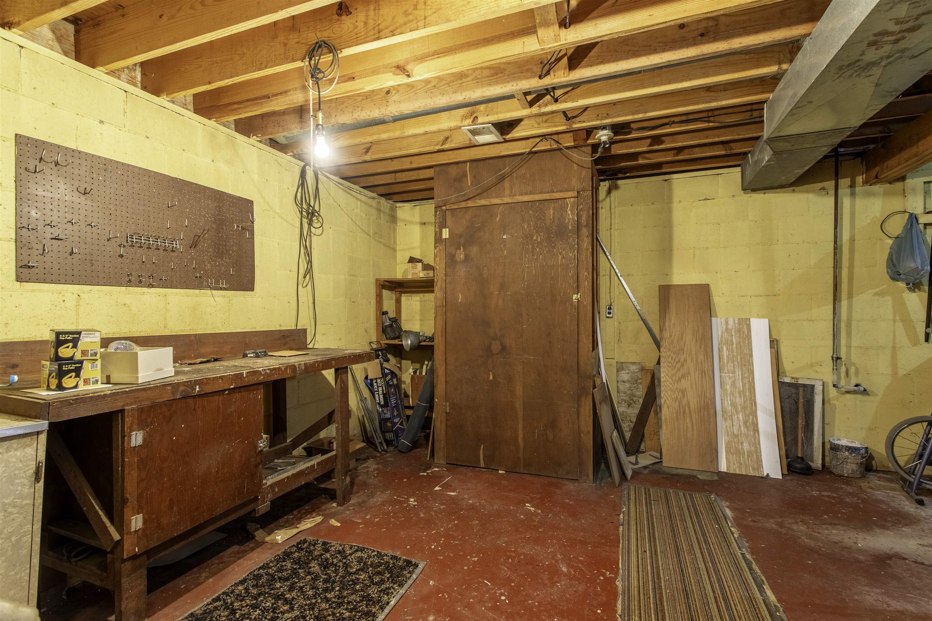 LAKE FORREST ADDN - Residential