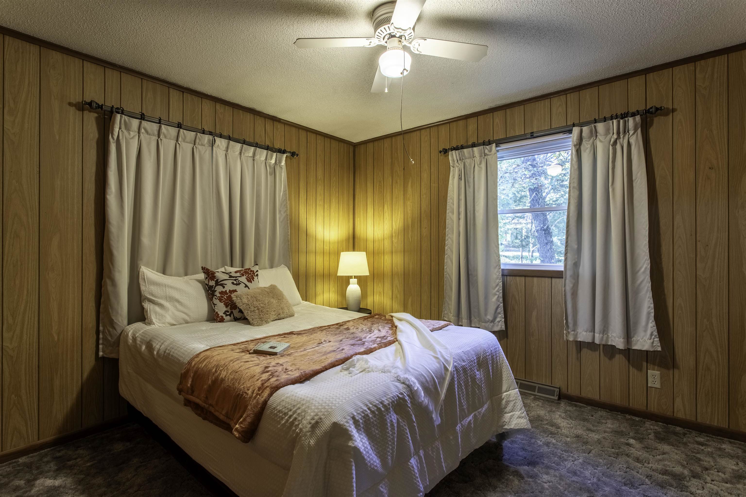 LAKE FORREST ADDN - Residential