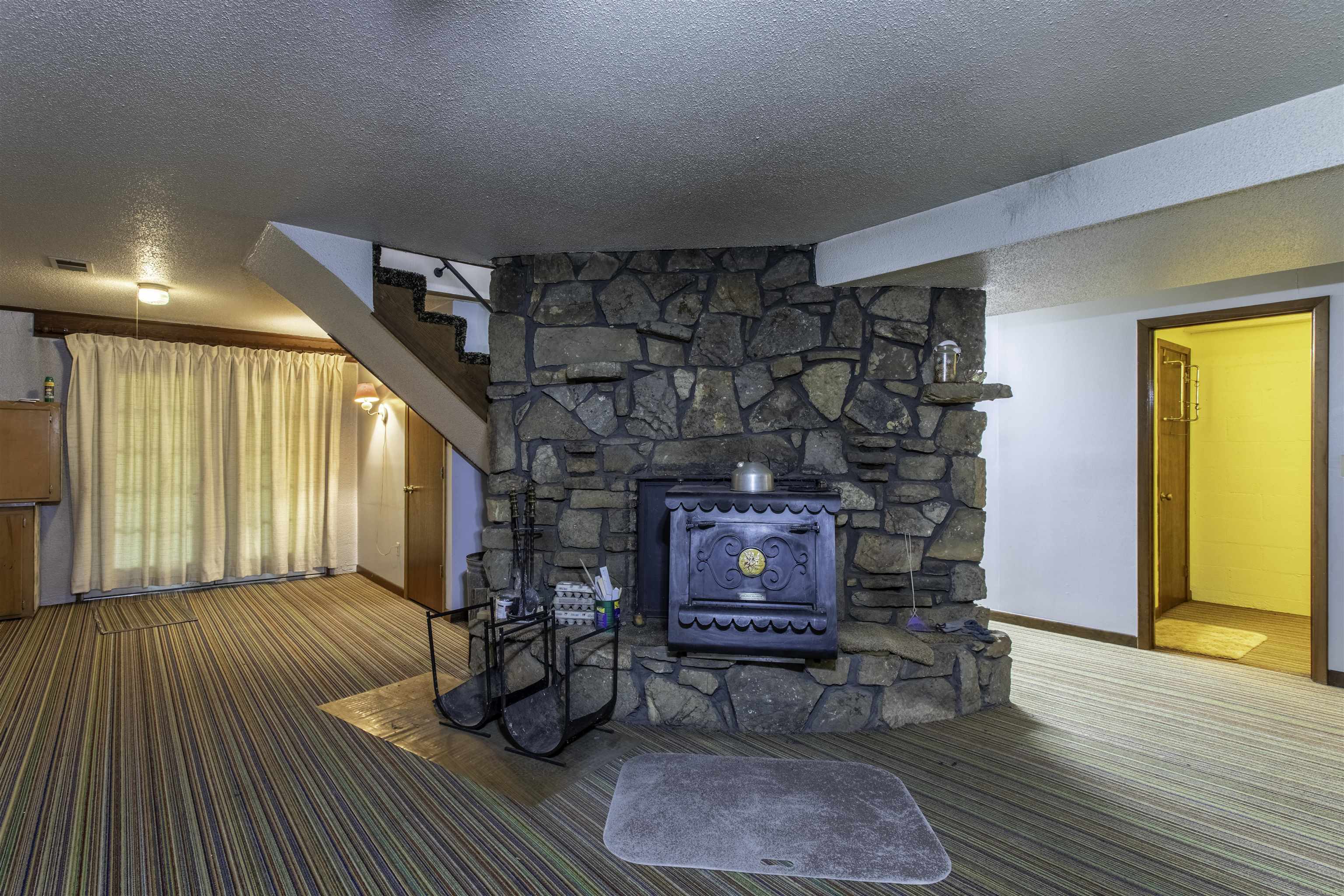 LAKE FORREST ADDN - Residential