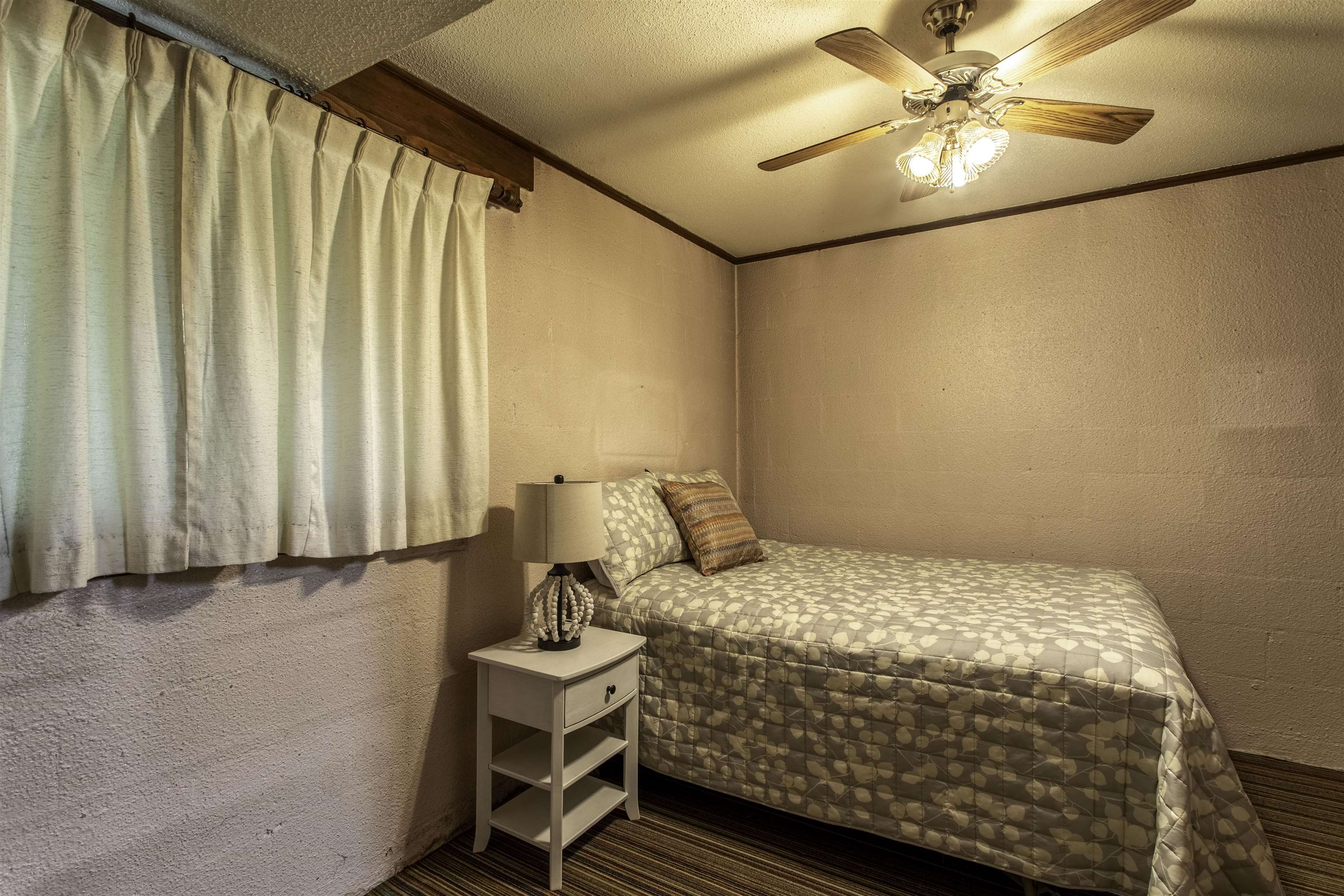 LAKE FORREST ADDN - Residential