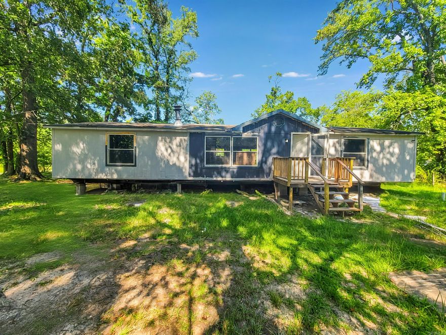This mobile home is in the process of being remodeled. Some of the photos are AI generated so you know what it could look like after the remodel is complete. The owner no longer wants to complete the project. See the 360° virtual tour to get a feel of what things really look like on the inside or come visit for a showing.