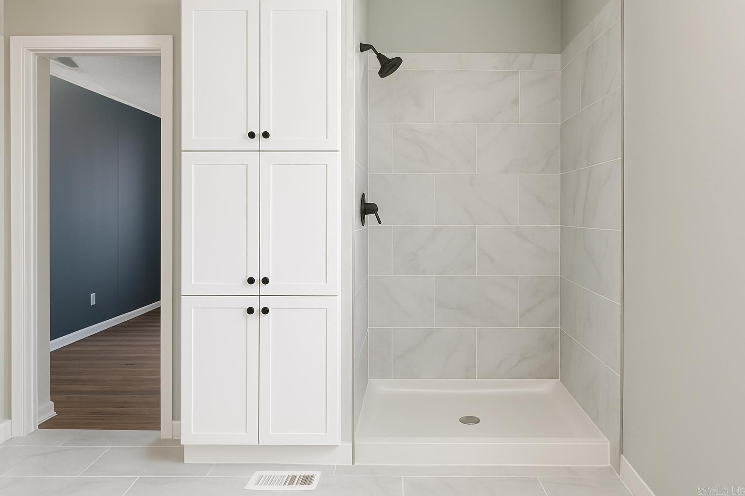 AIRSMAN ADDITION - Residential