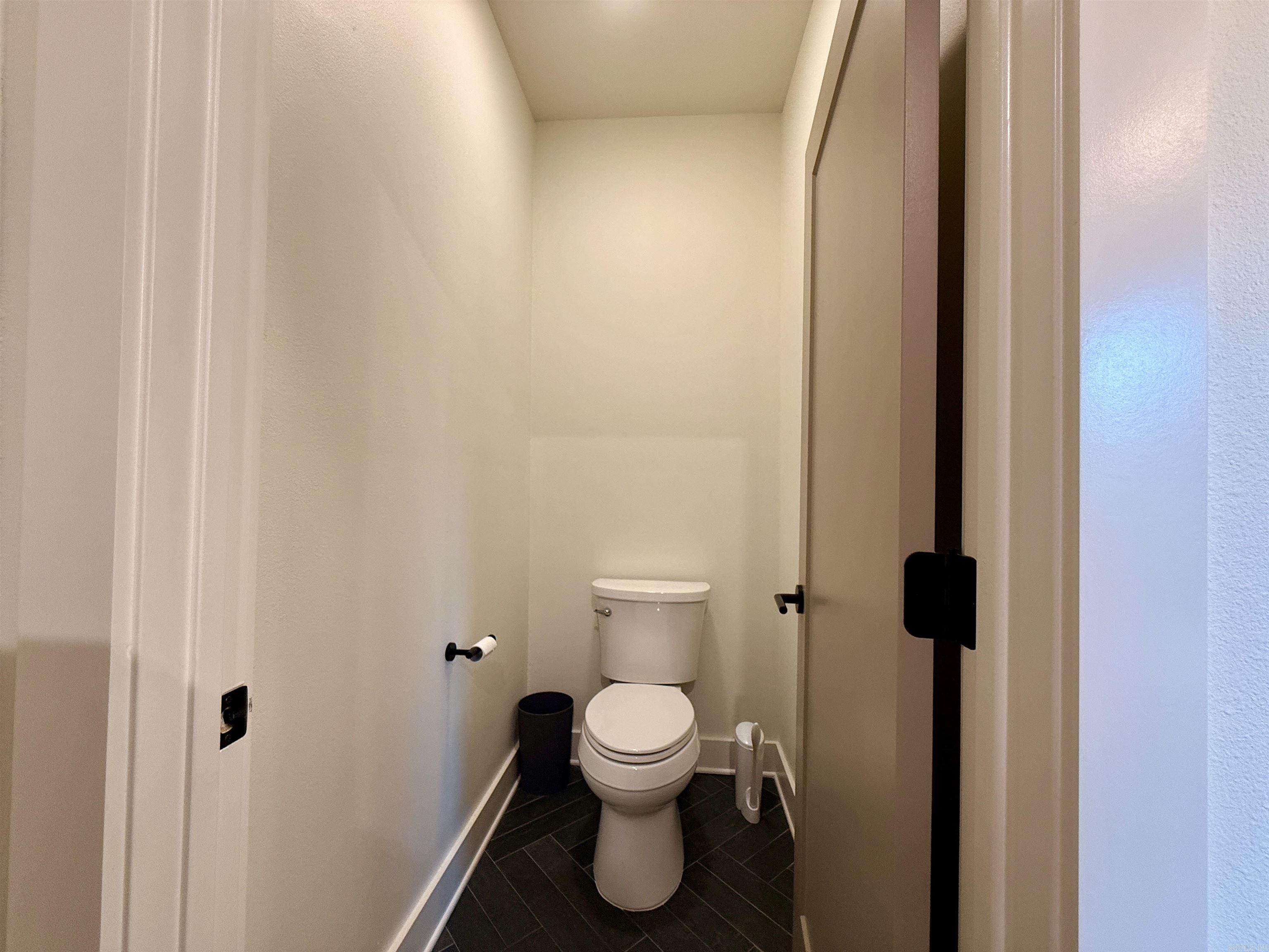 EAST MEADOW - Residential