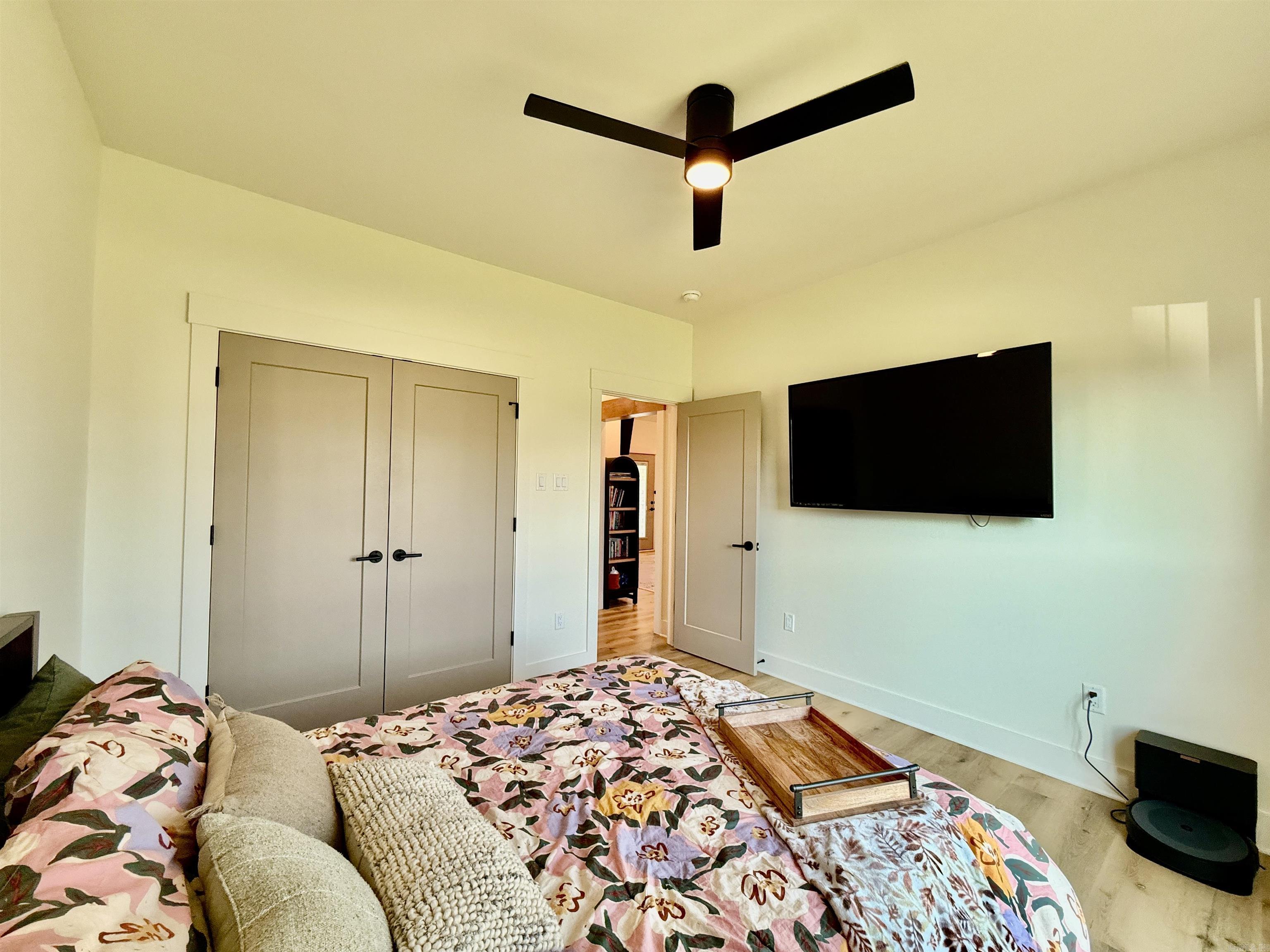 EAST MEADOW - Residential
