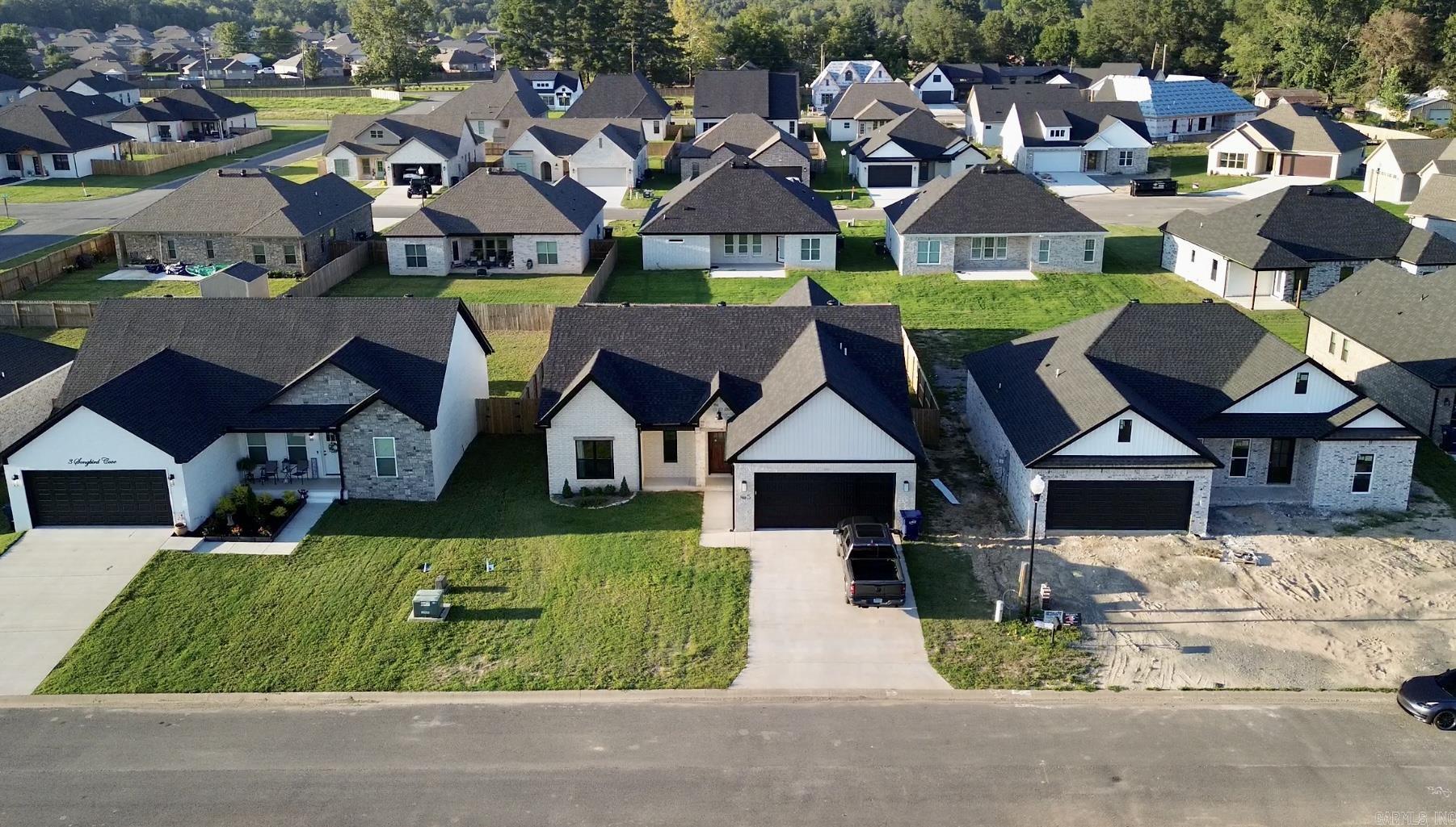 EAST MEADOW - Residential