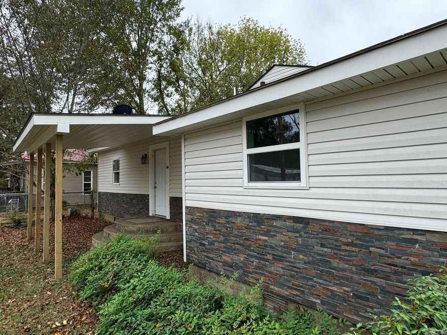 Beautiful MUST SEE HOUSE!! Fully upgraded with new sheet rock walls, new flooring, modern interior layout. Nice cute fixtures with stone front and much more..... Also it includes a nice apartment in the back yard which can generate immediate rental income which needs minor fixup.