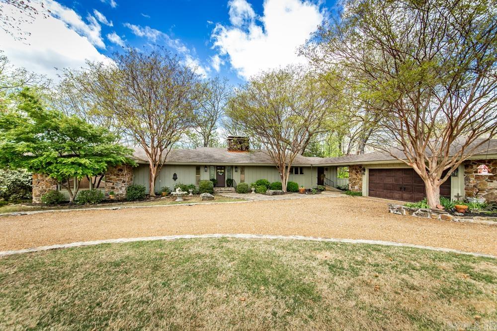 You will love this charming home in Eden Isle just minutes from Red Apple Inn and Greers Ferry Lake!! The floor plan encompasses 3 roomy bedrooms, 2 1/2 bathrooms giving you 2,287sf of spacious elegance! The generously proportioned interior flows effortlessly from the open-plan living space to the private rear patio perfect for family gatherings! All of this situated in a convenient, friendly neighborhood. Call today to see this lovely property!