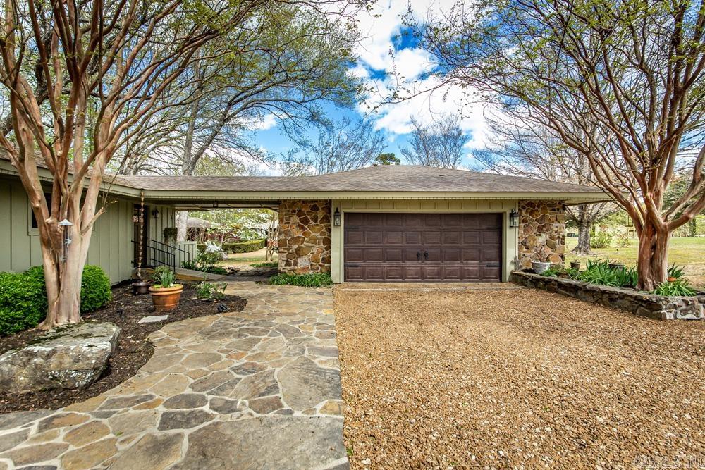 Eden Isle-Country Club - Residential