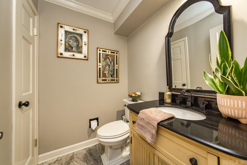 Eden Isle-Country Club - Residential