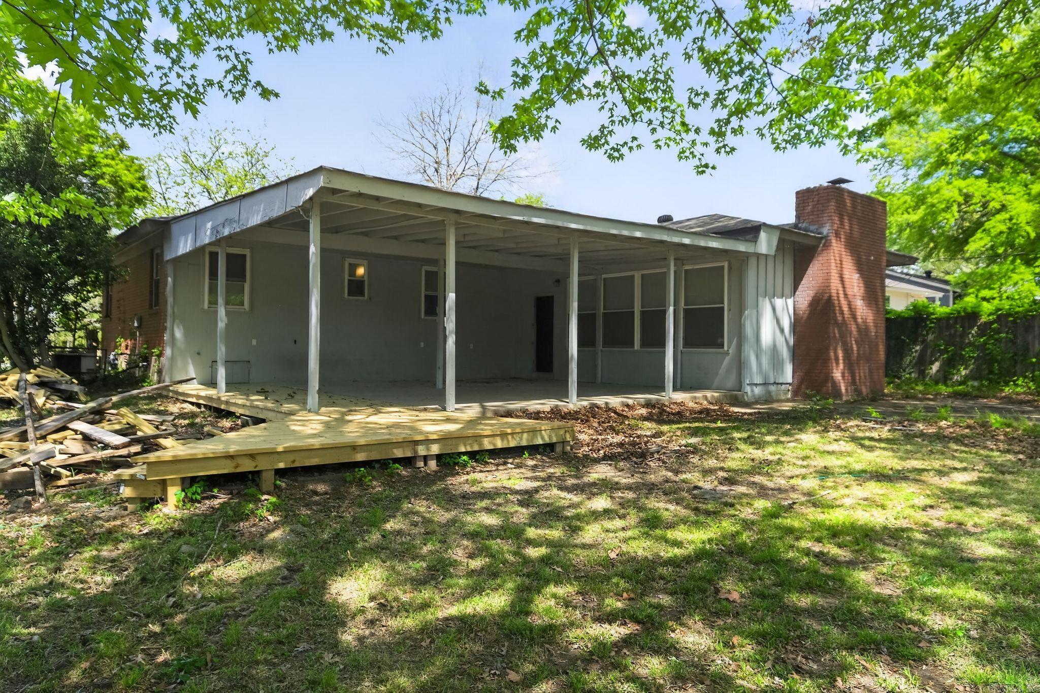 WAKEFIELD VILLAGE - Residential