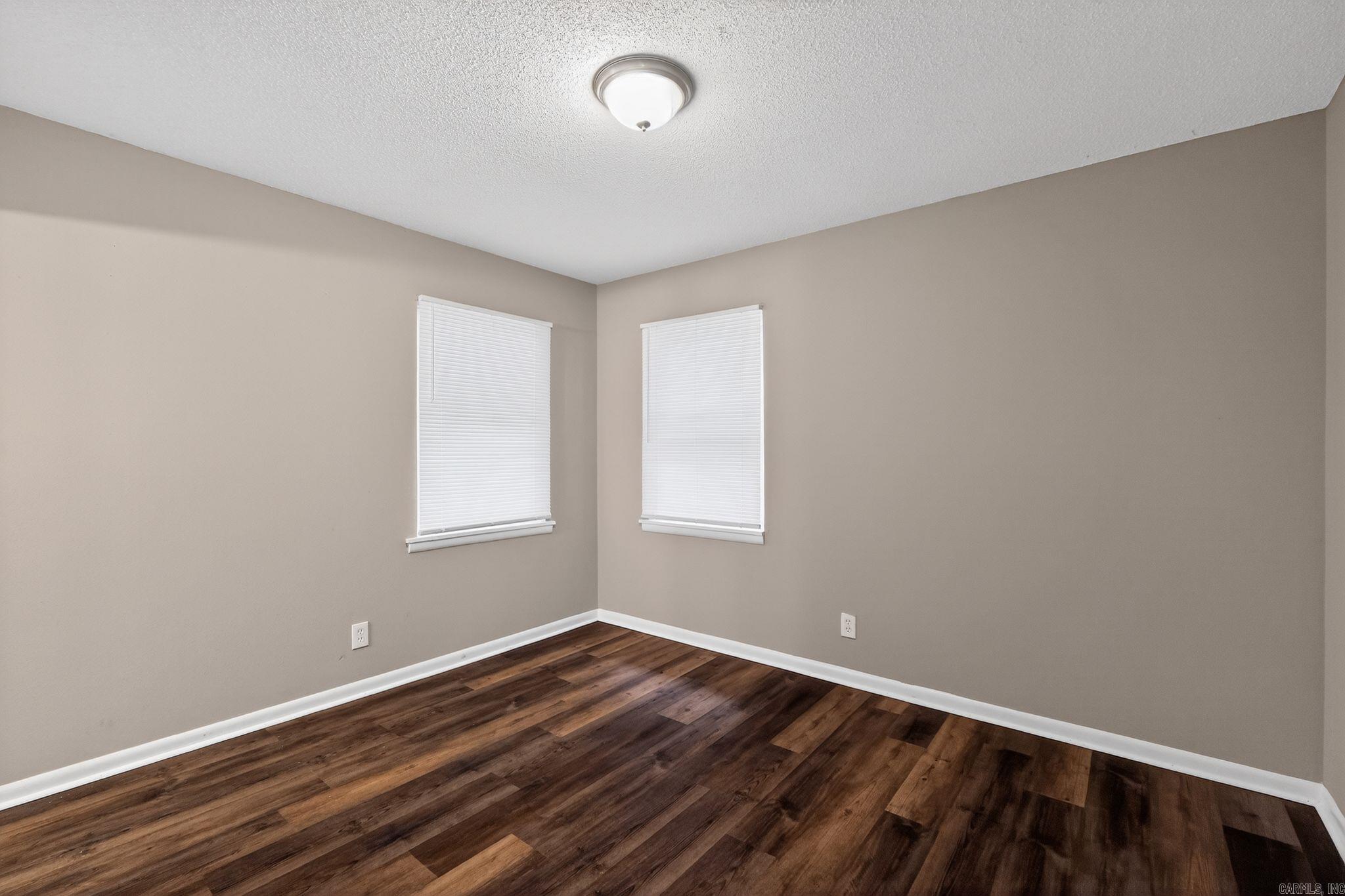 WAKEFIELD VILLAGE - Residential