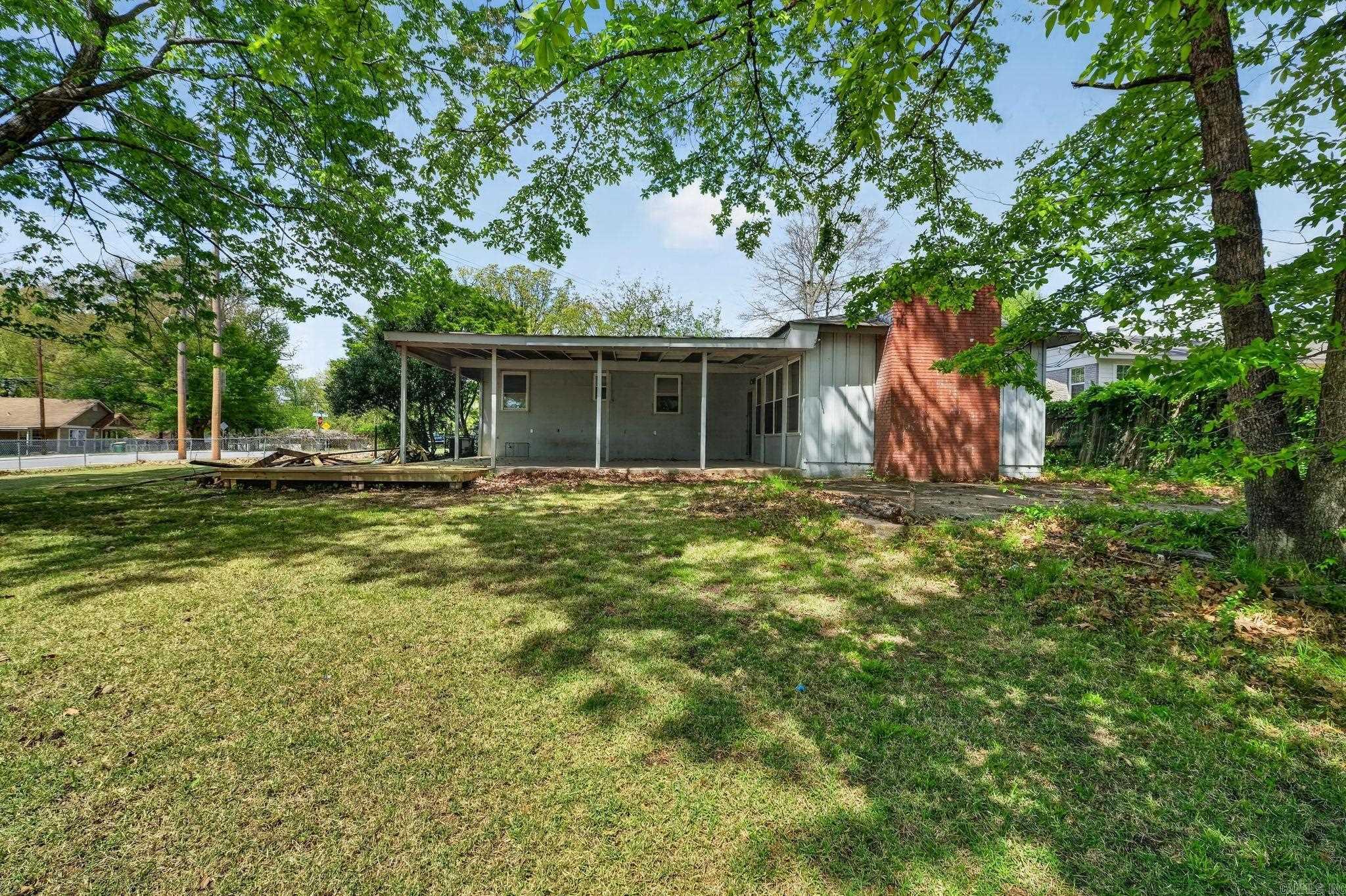 WAKEFIELD VILLAGE - Residential