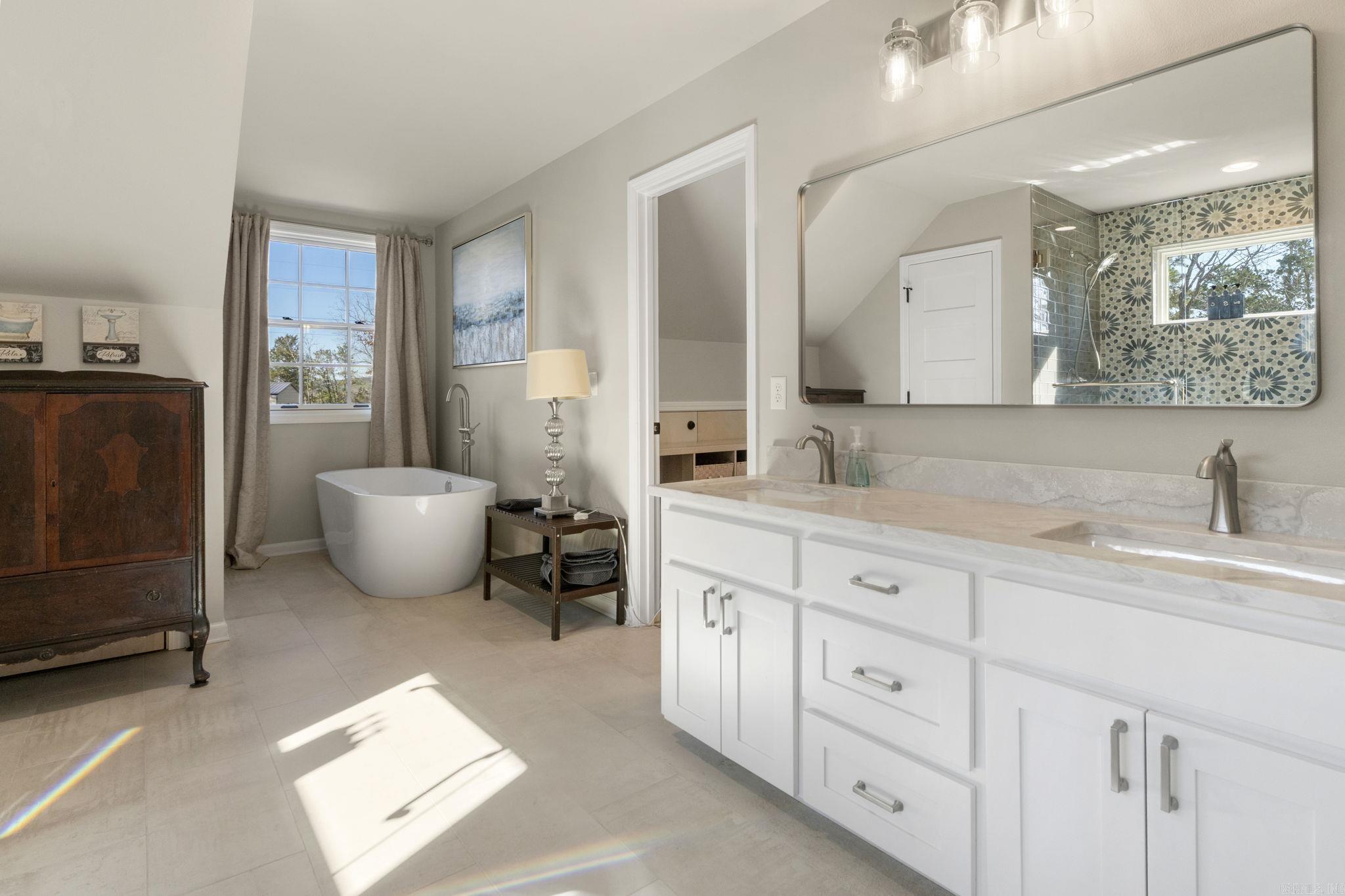 Raynors Ridge - Residential