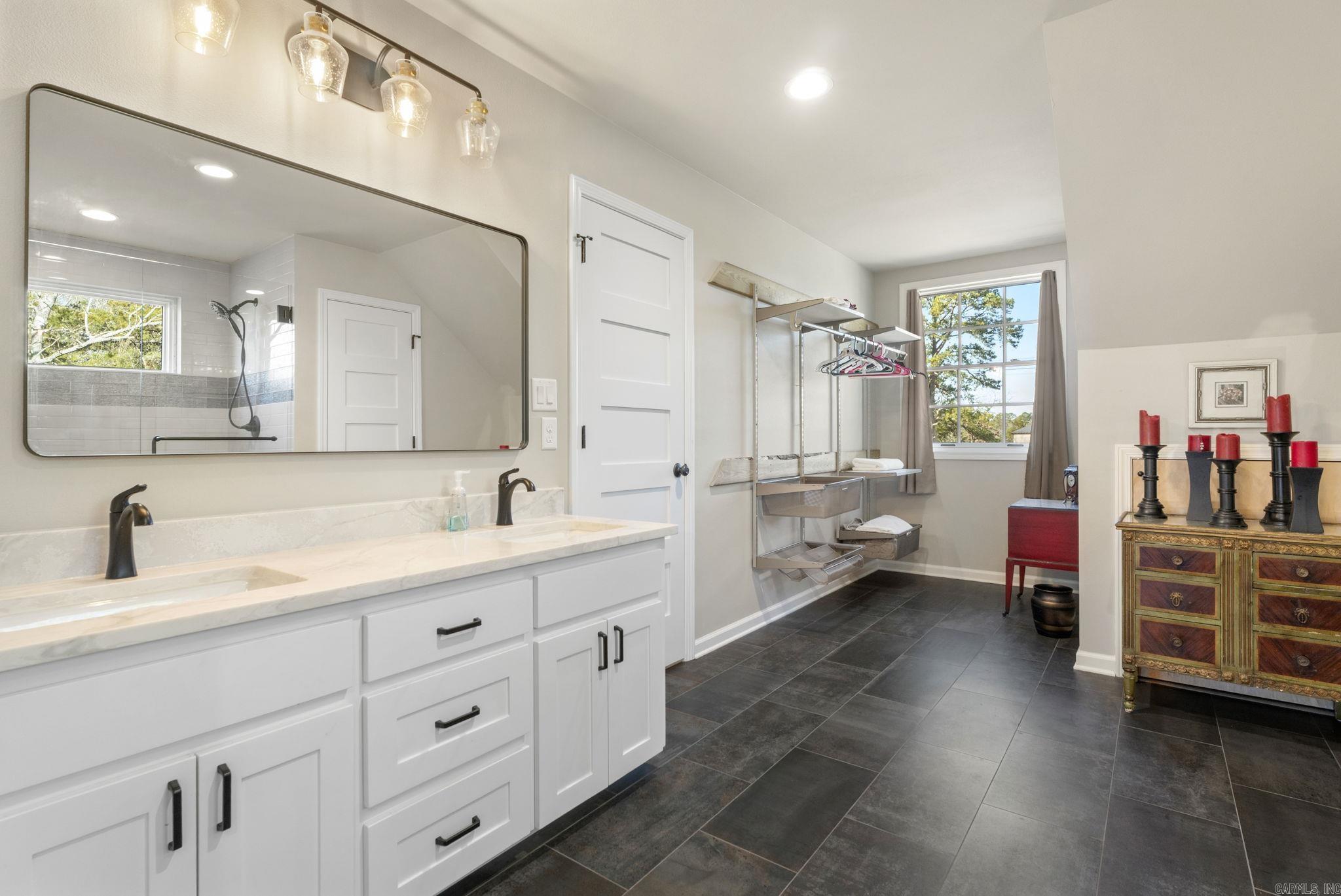 Raynors Ridge - Residential