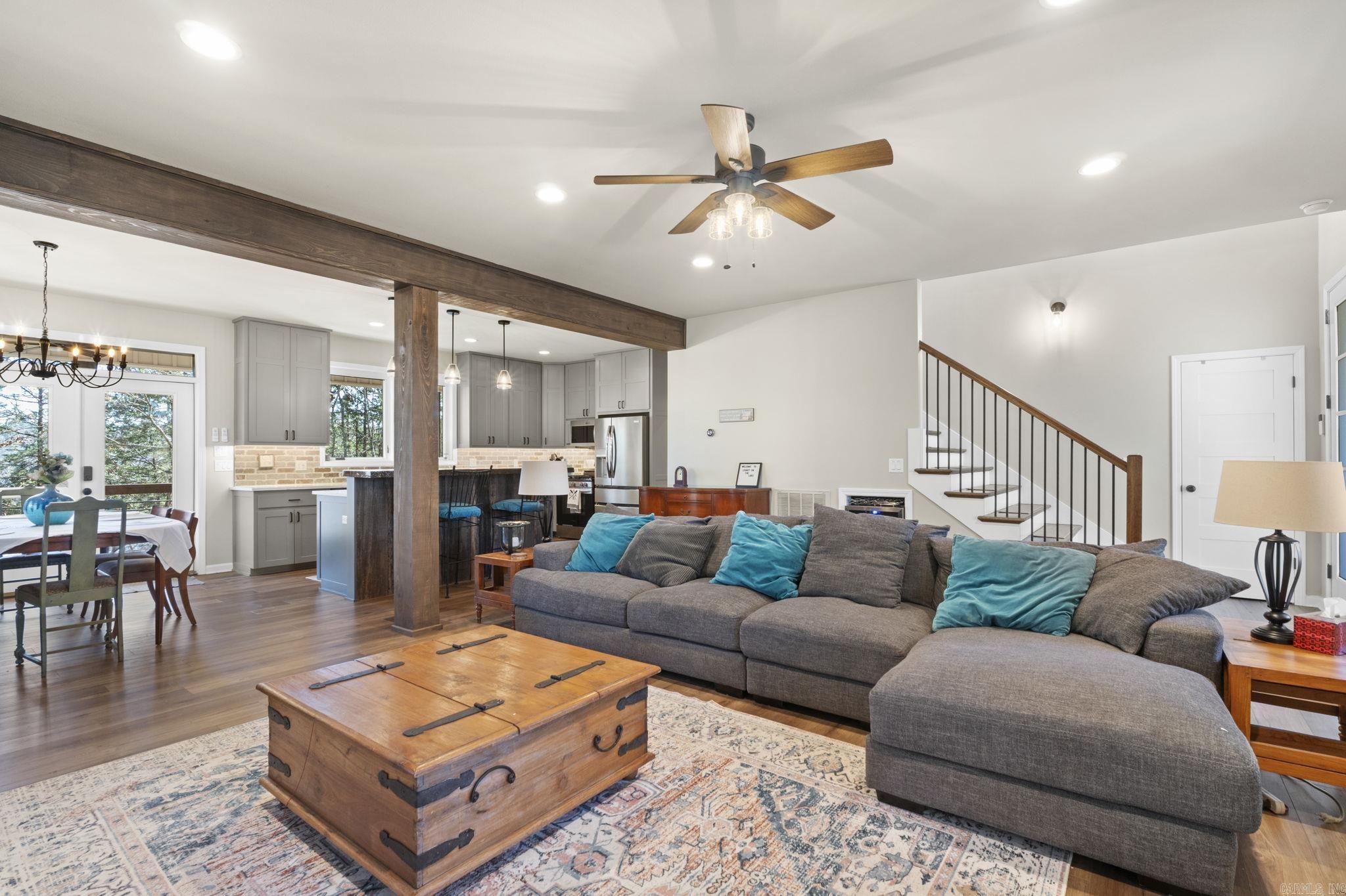 Raynors Ridge - Residential