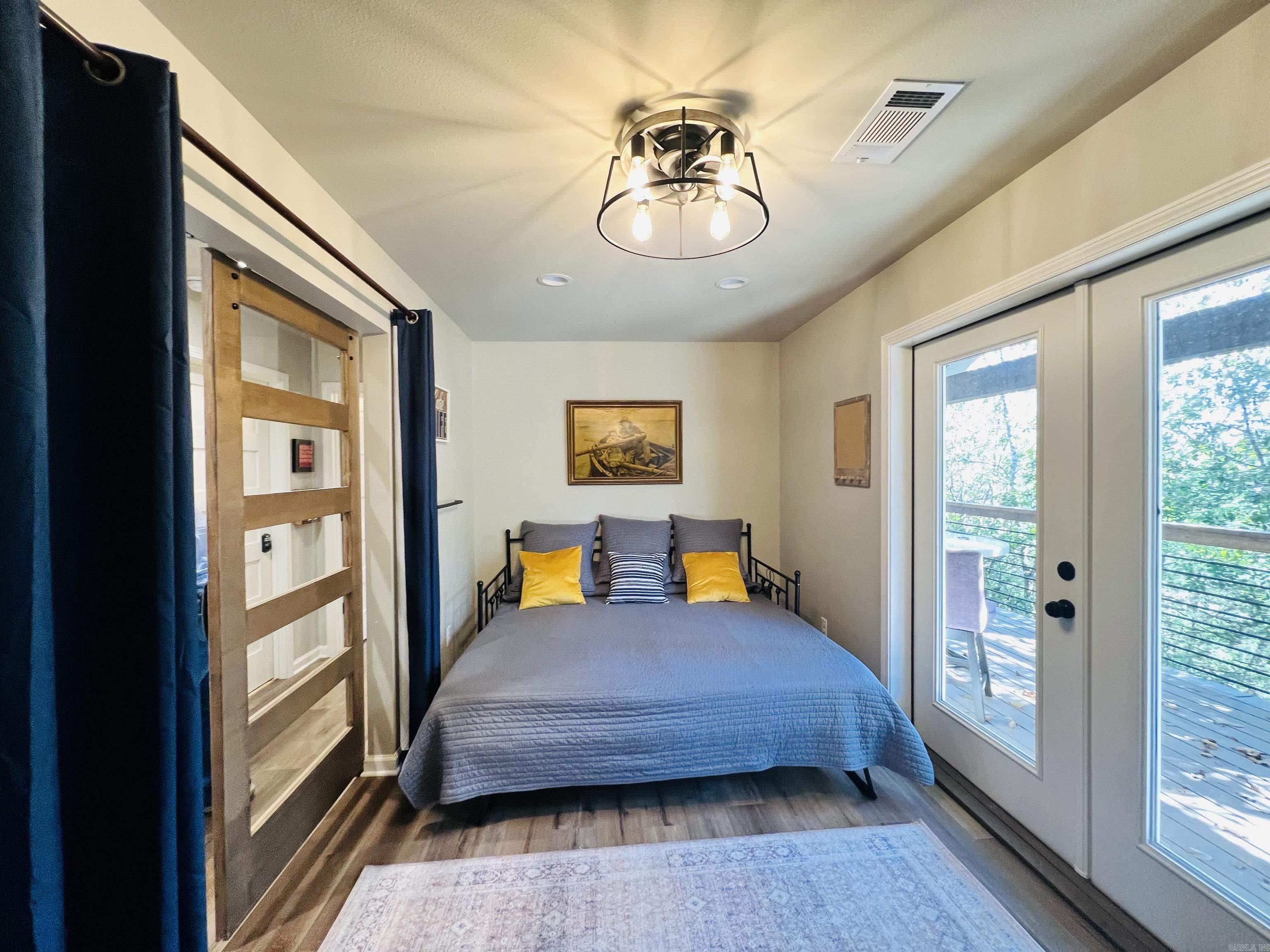 Raynors Ridge - Residential