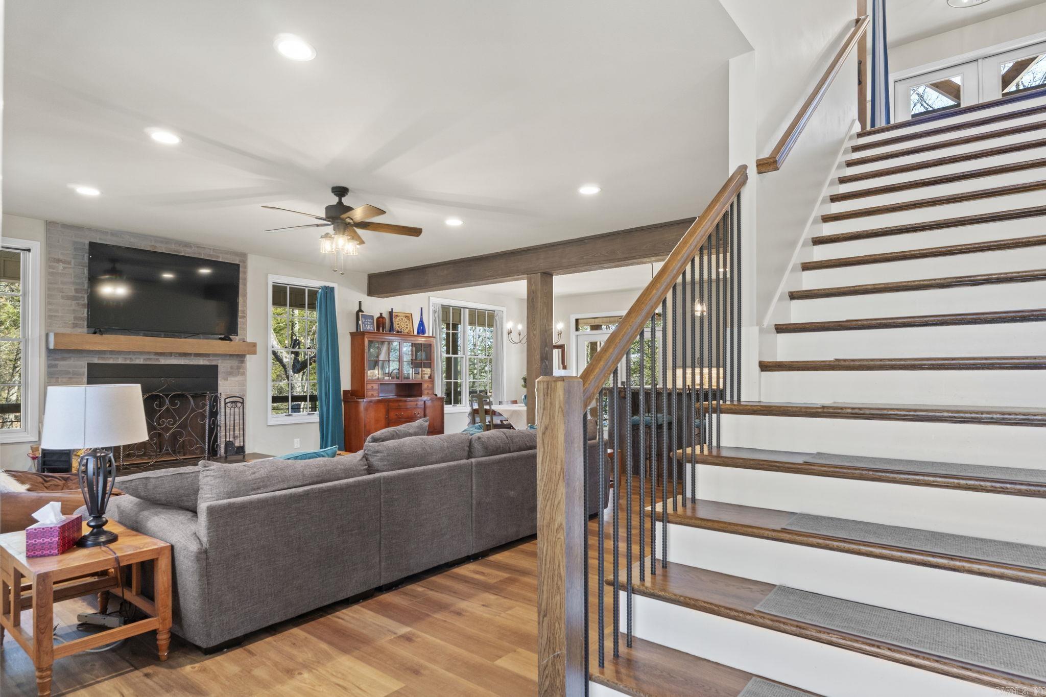 Raynors Ridge - Residential