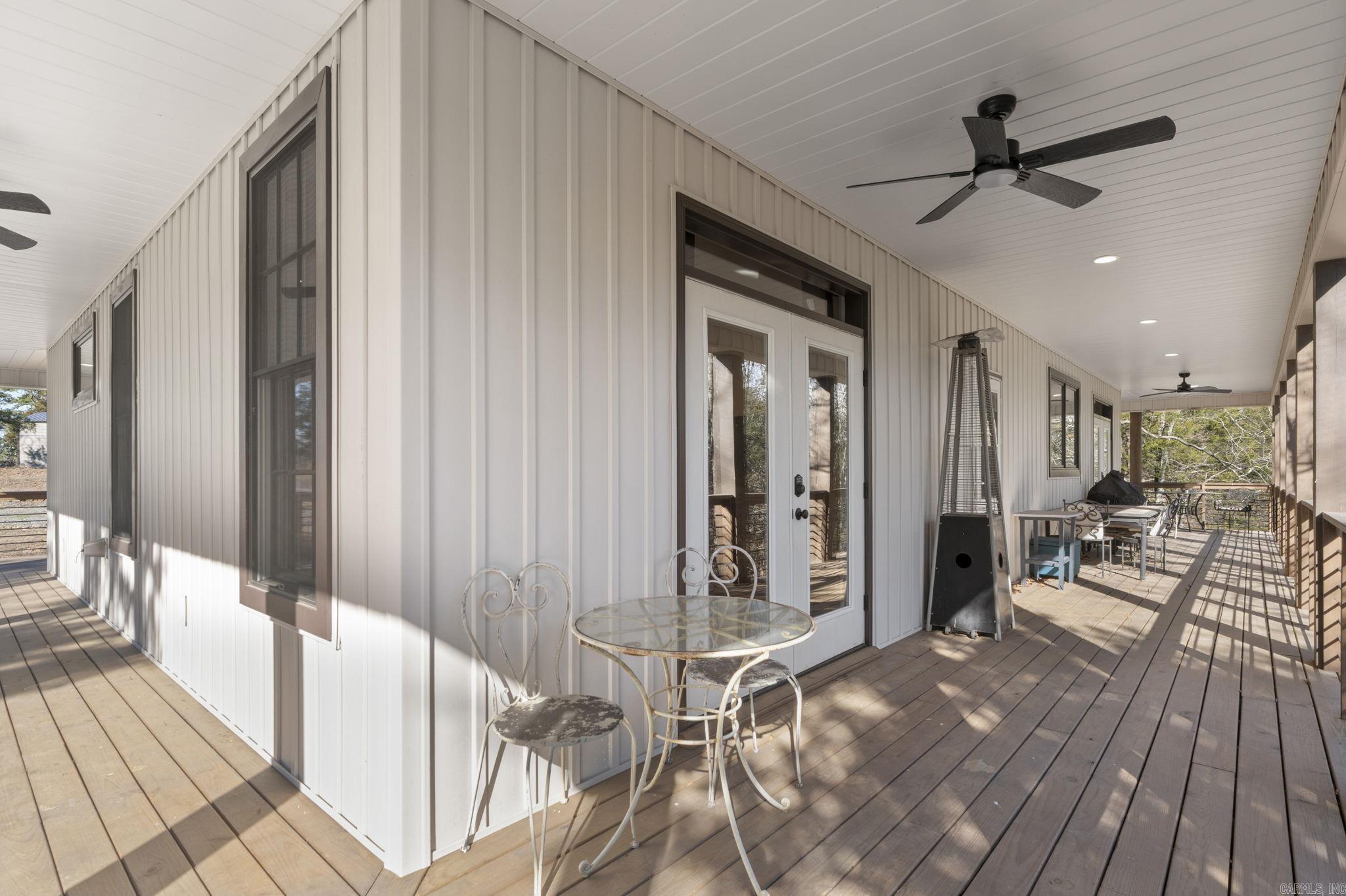 Raynors Ridge - Residential