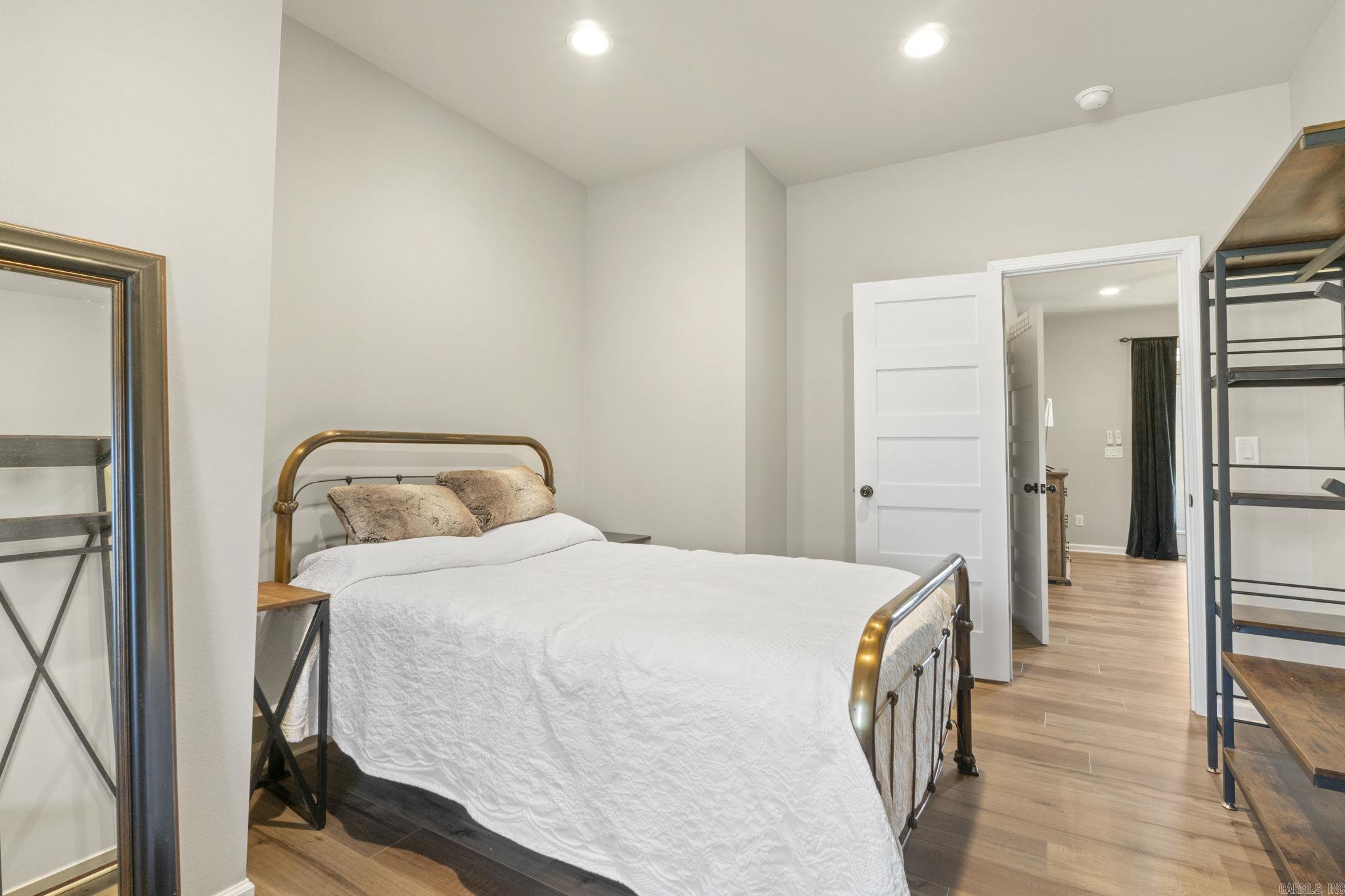 Raynors Ridge - Residential