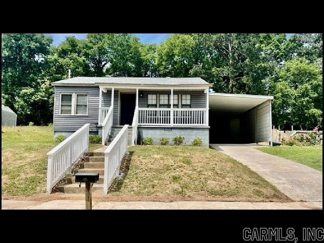 *SALINE COUNTY* NICE HOME IN OAK HILL SUBDIVISION! This 2 Bedroom And 1 Bath Home Features Includes Stove And Refrigerator In The Kitchen! Washer/Dryer Hookups! Wood And Tile Flooring Throughout! Fenced Backyard! Carport For Parking! PET FRIENDLY!! AVAILABLE MID AUGUST 2025!!!