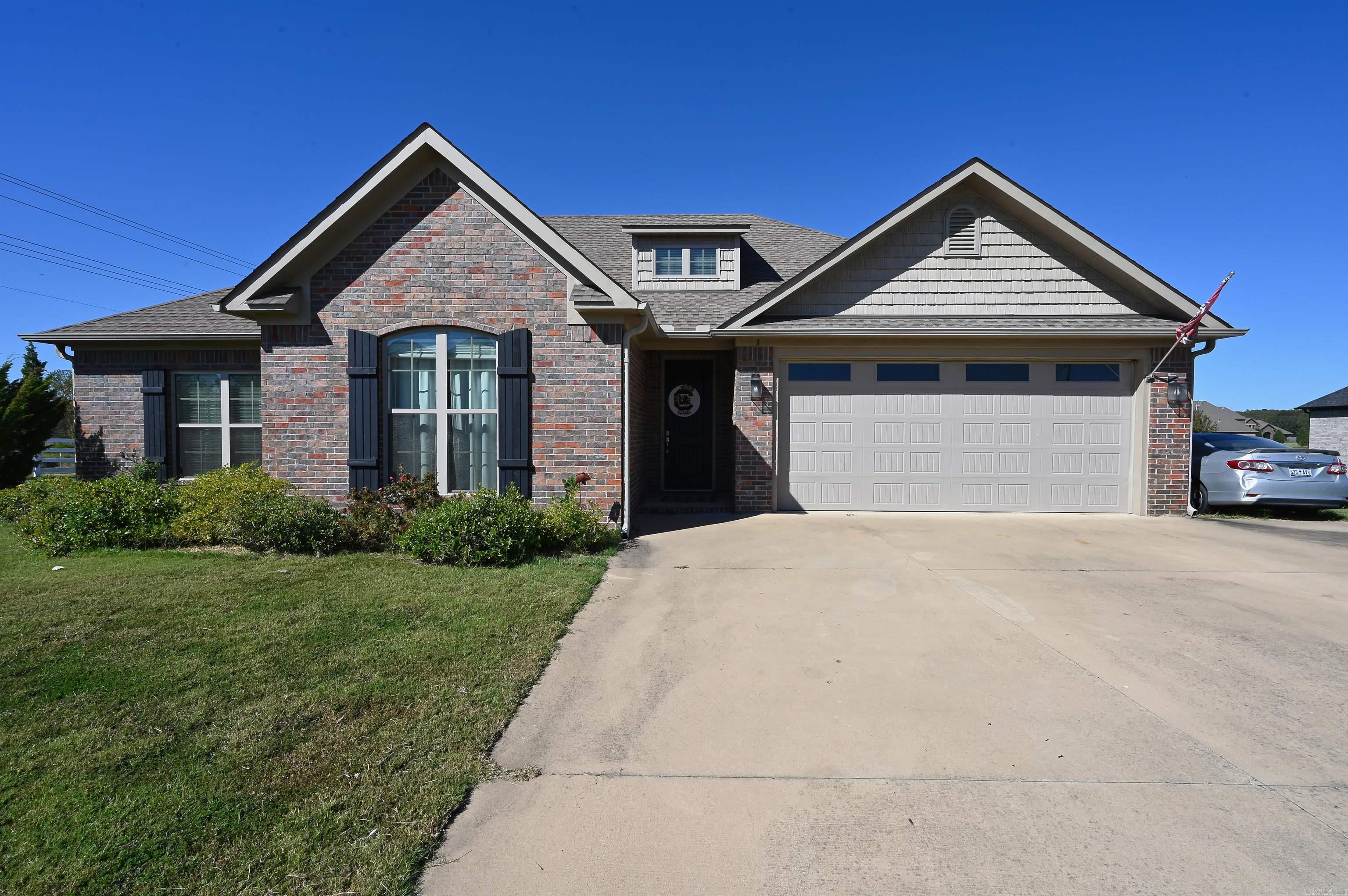 SADDLE CREEK - Residential