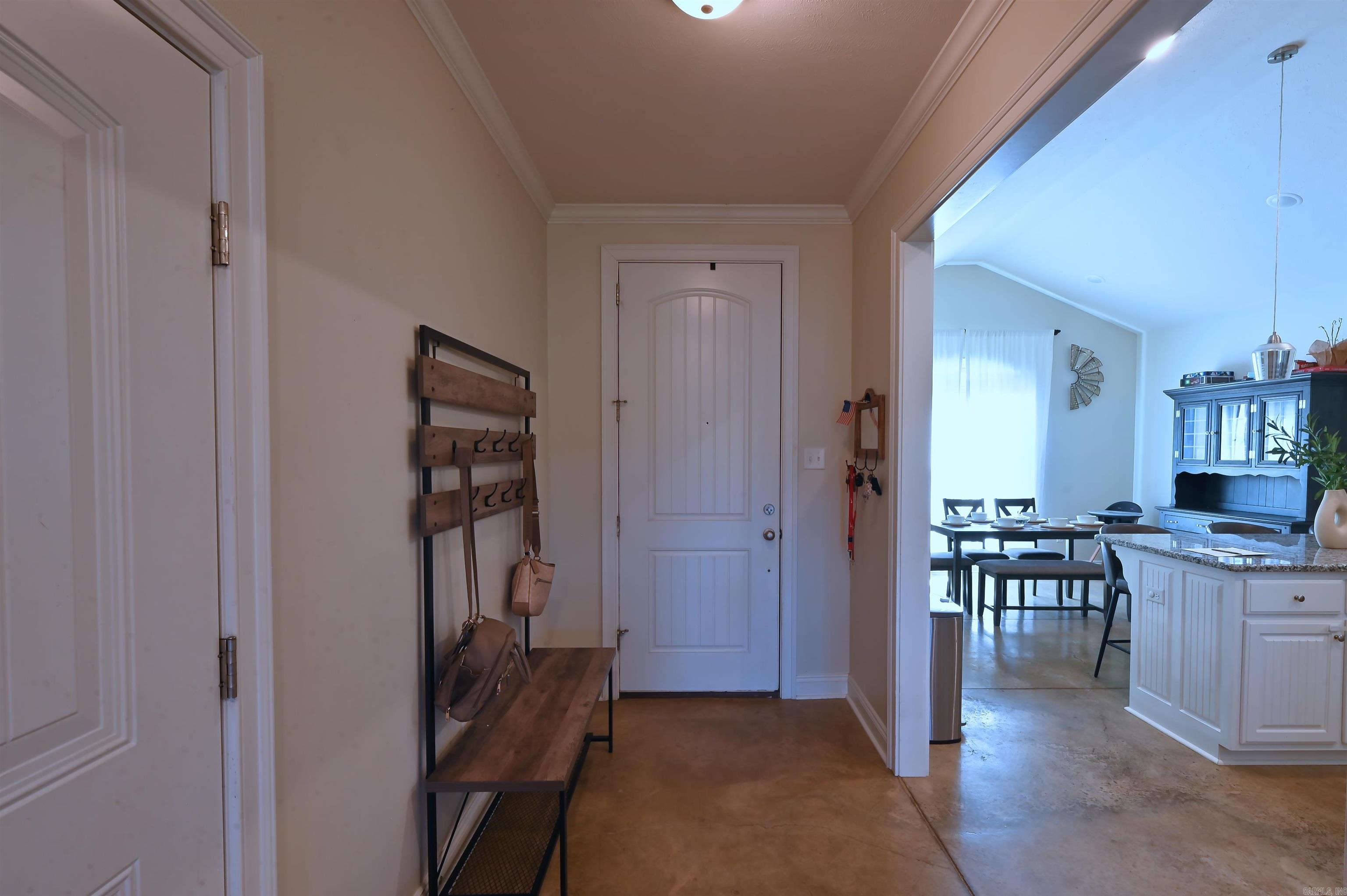 SADDLE CREEK - Residential