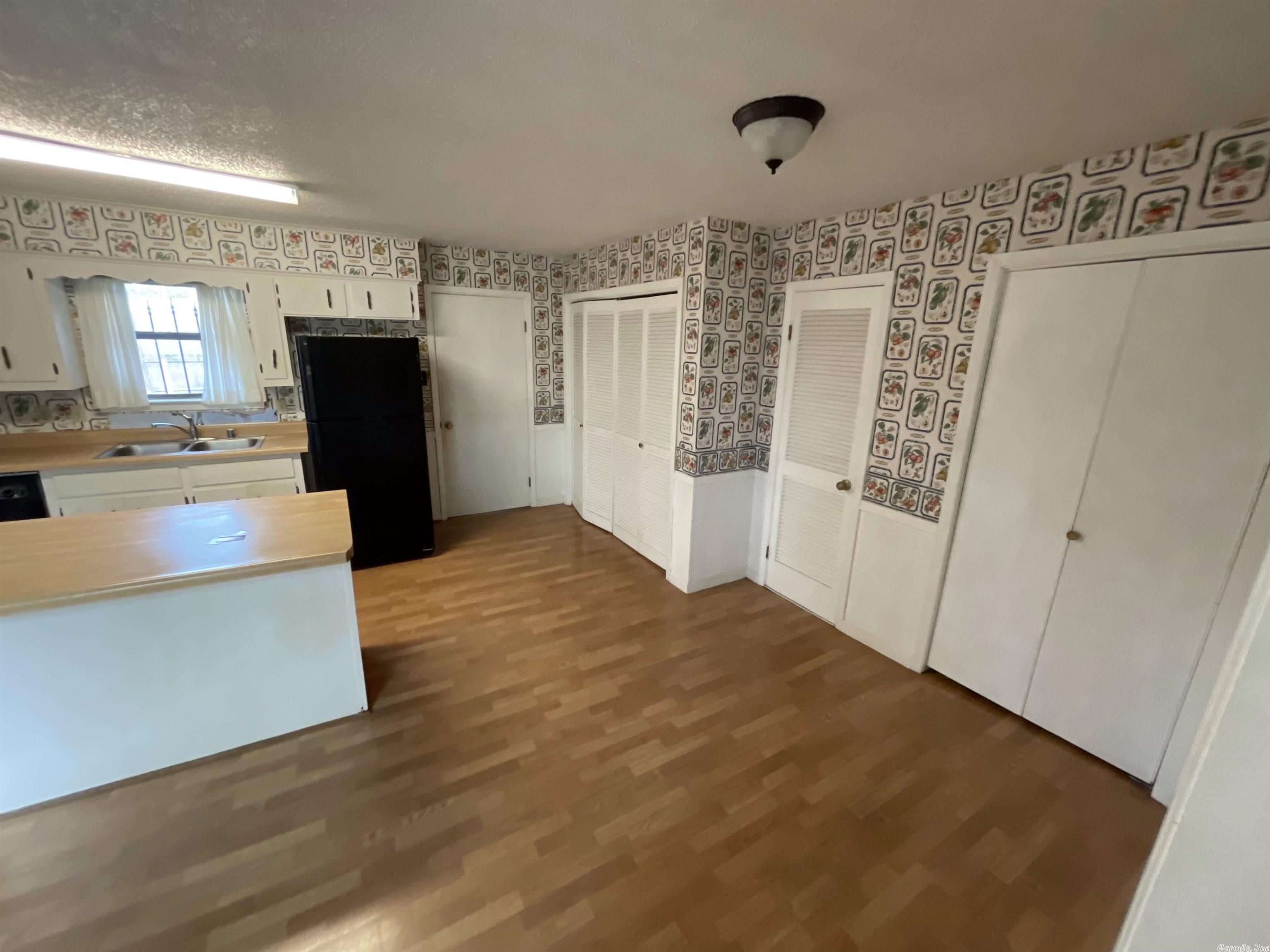 MARLOWE MANOR - Residential