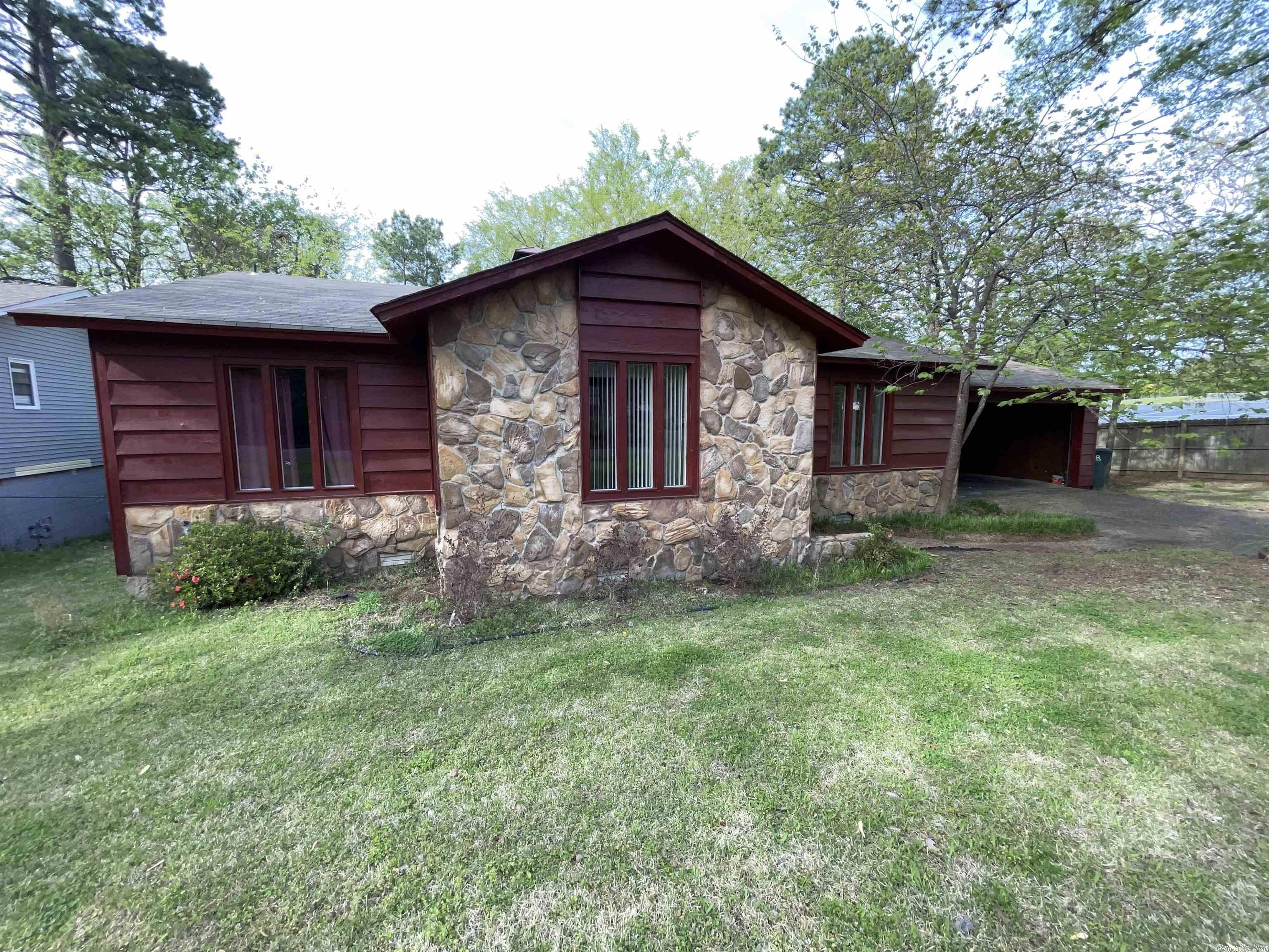 MARLOWE MANOR - Residential