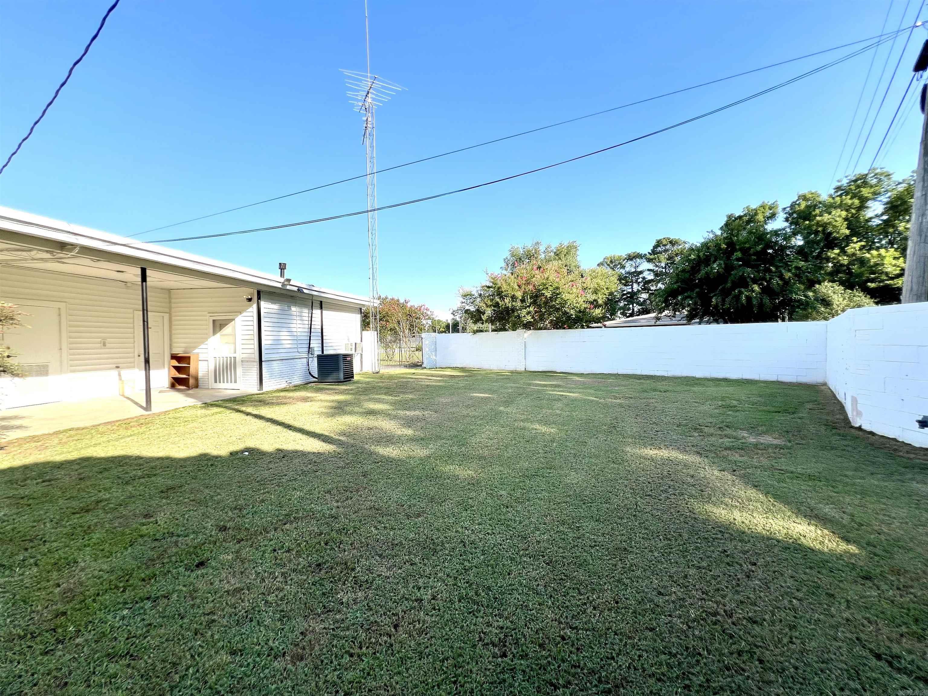 BOOTS BONDS - Residential
