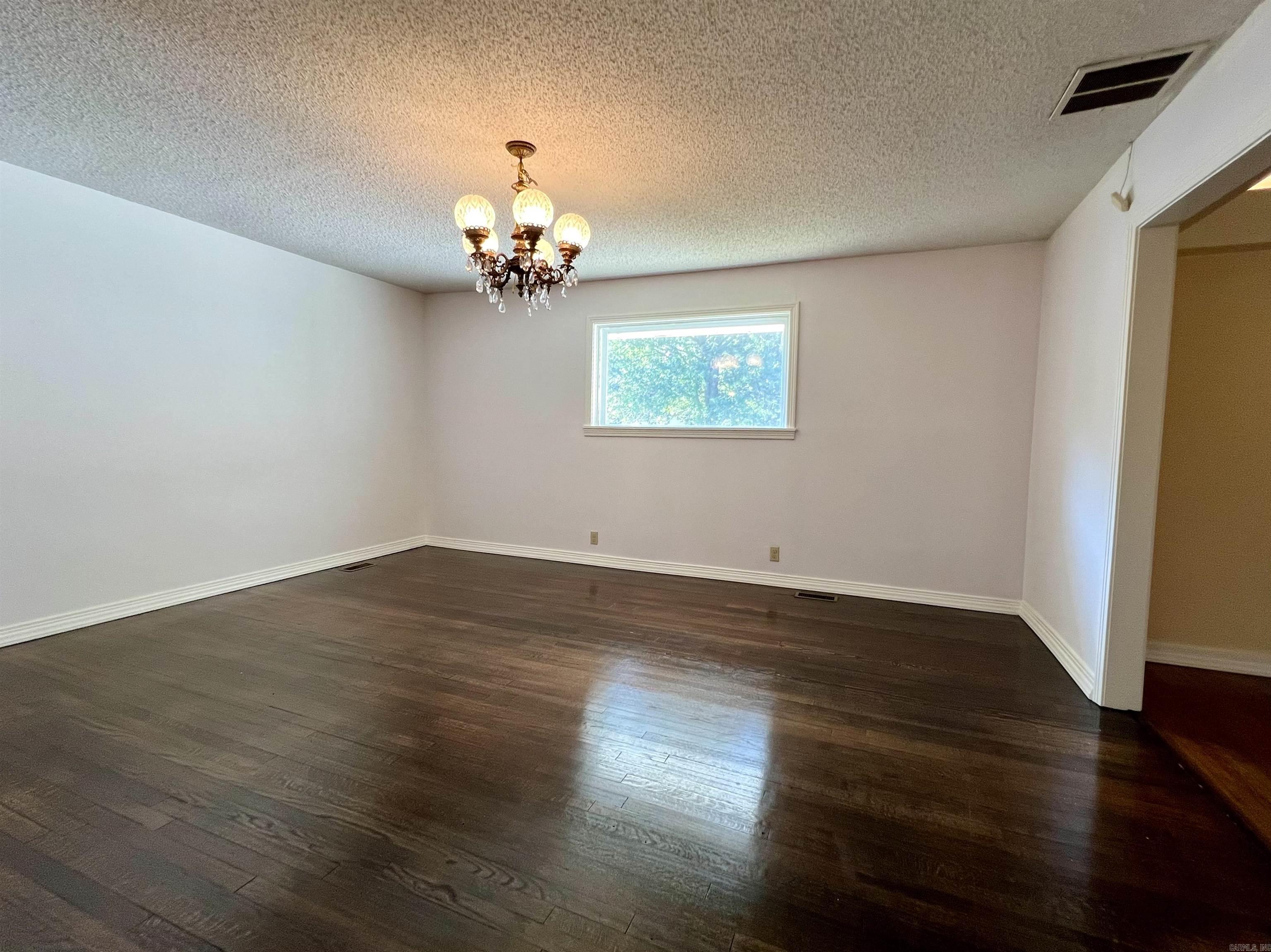 BOOTS BONDS - Residential
