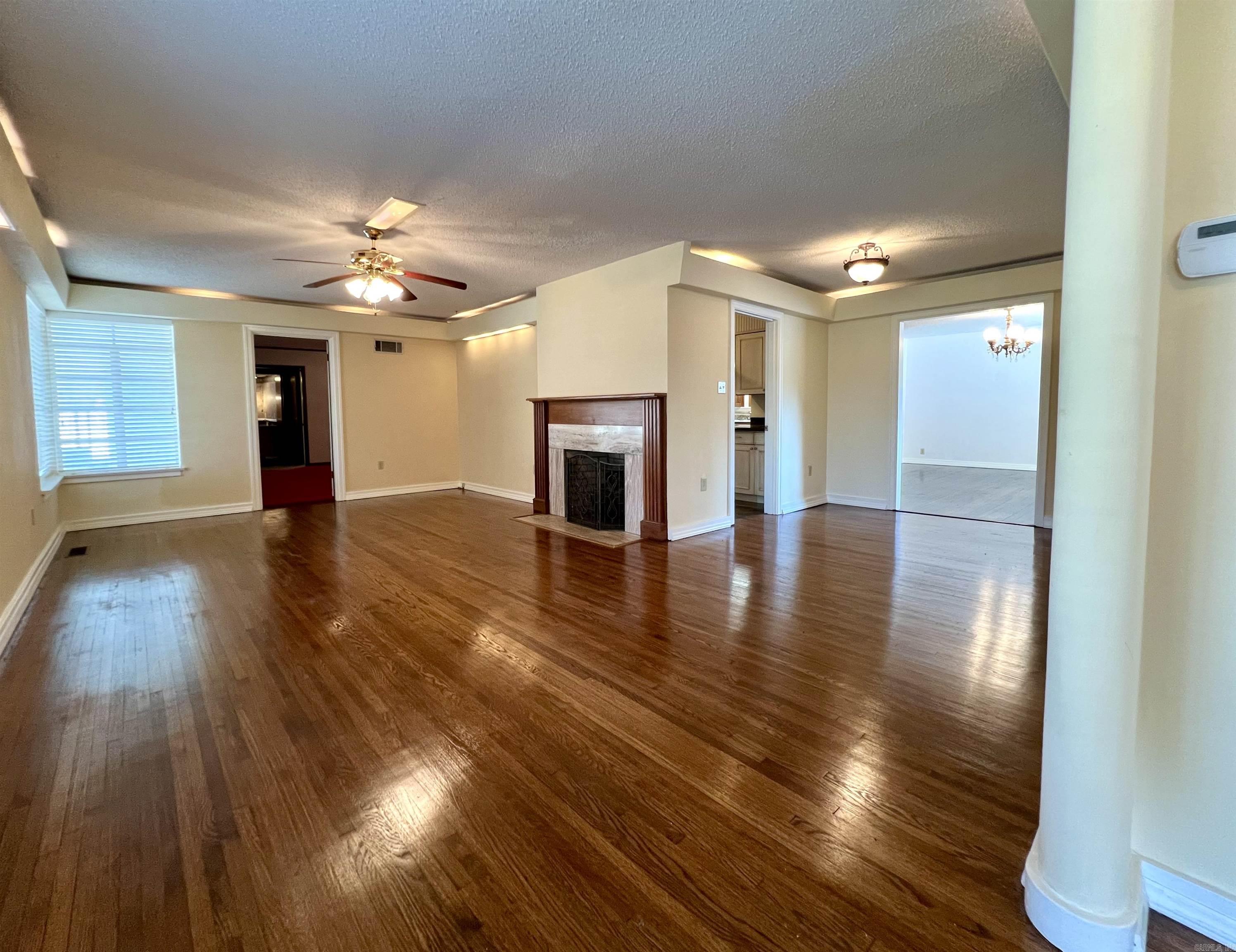 BOOTS BONDS - Residential