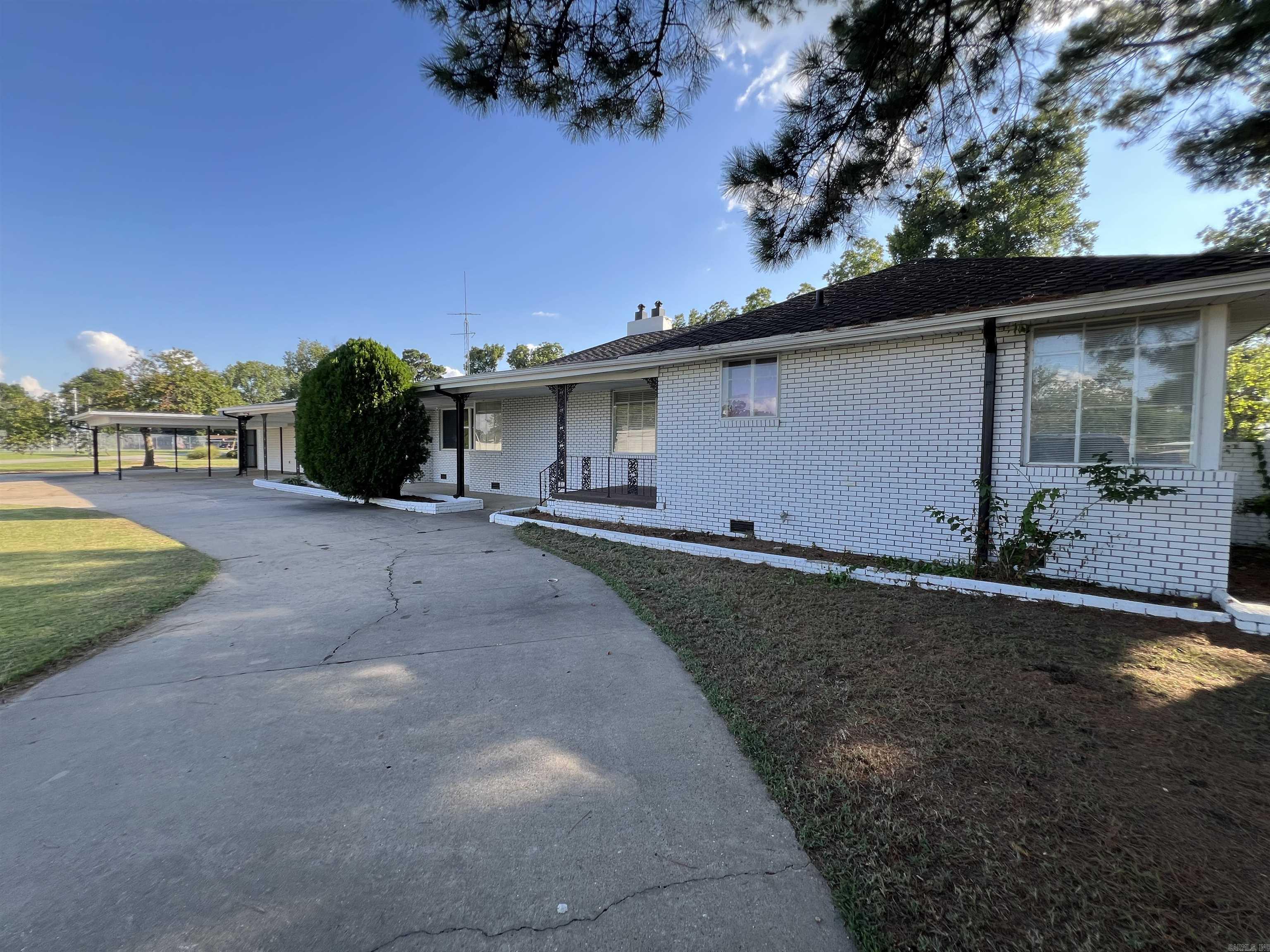 BOOTS BONDS - Residential