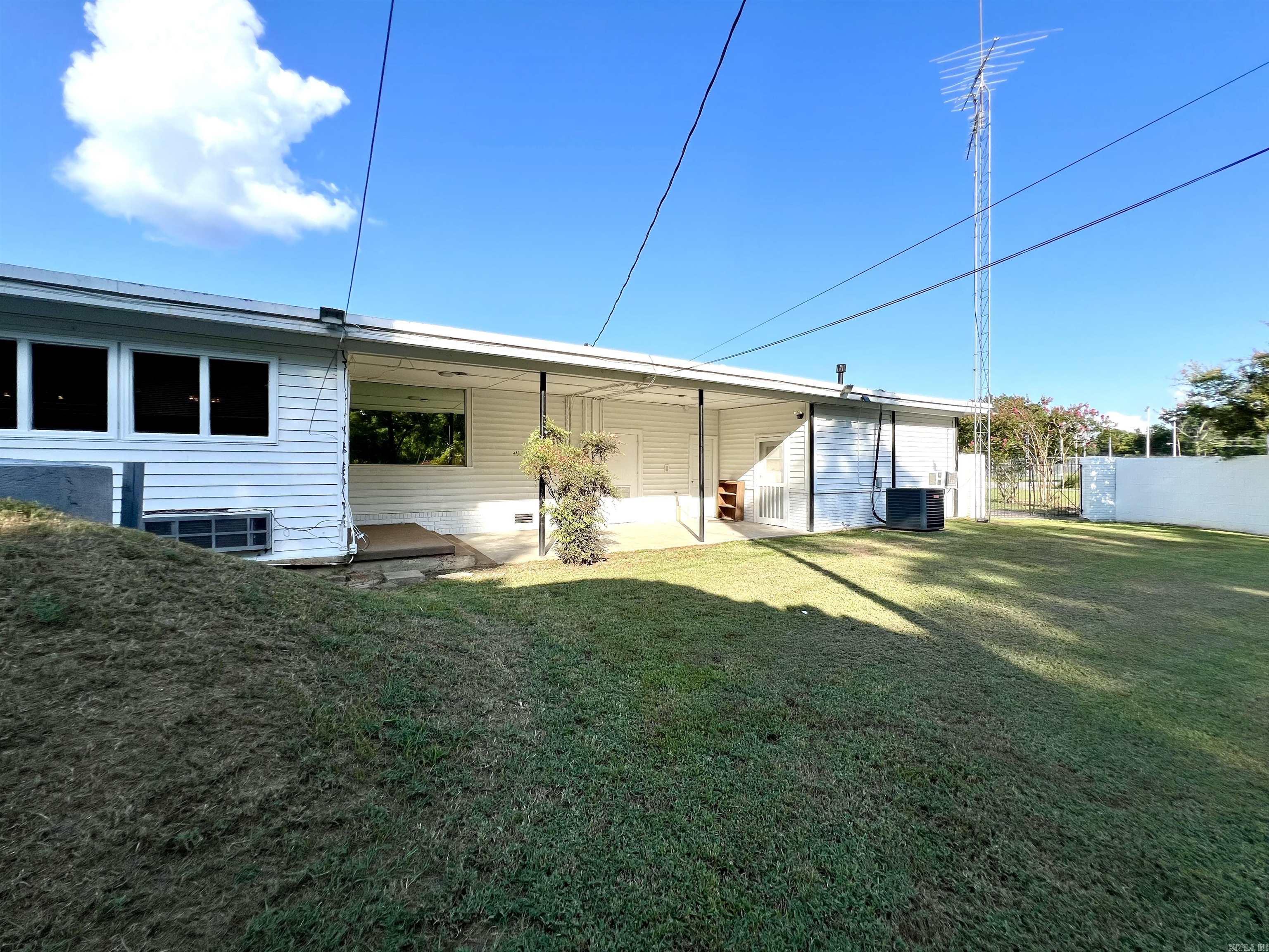 BOOTS BONDS - Residential