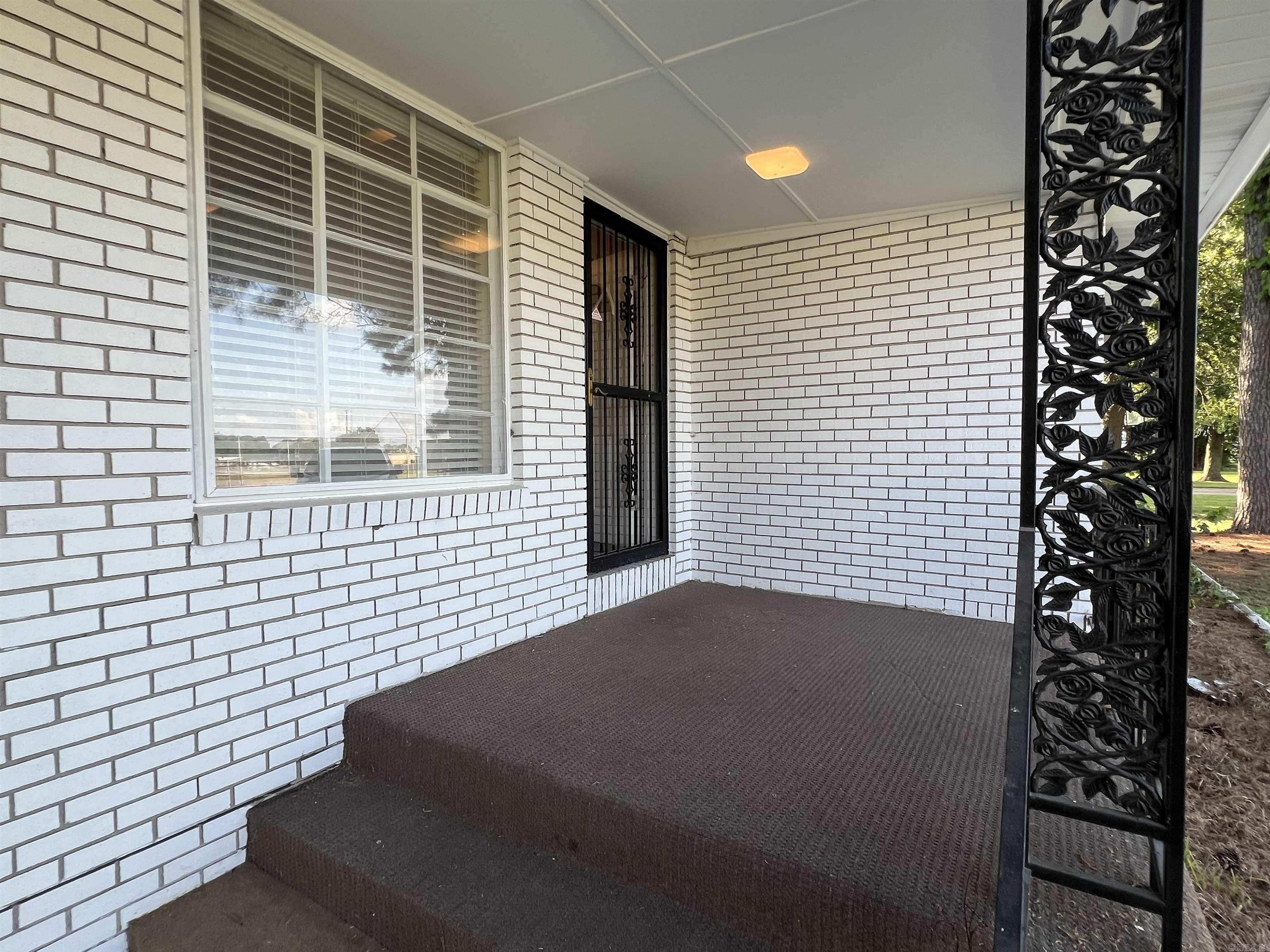 BOOTS BONDS - Residential
