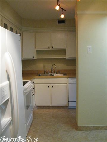 BEACON MANOR HPR - Residential