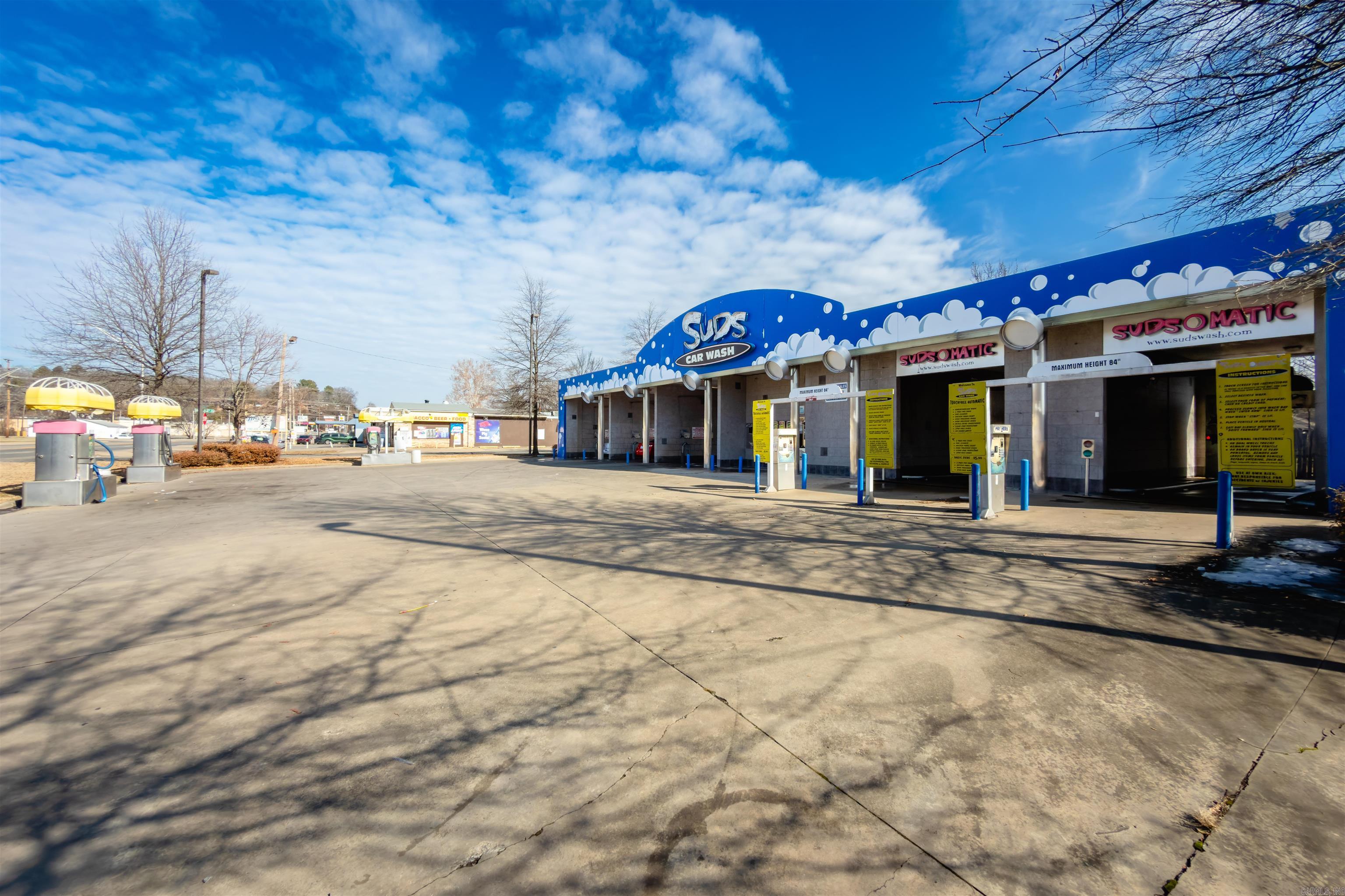 Plainview - Commercial Sale
