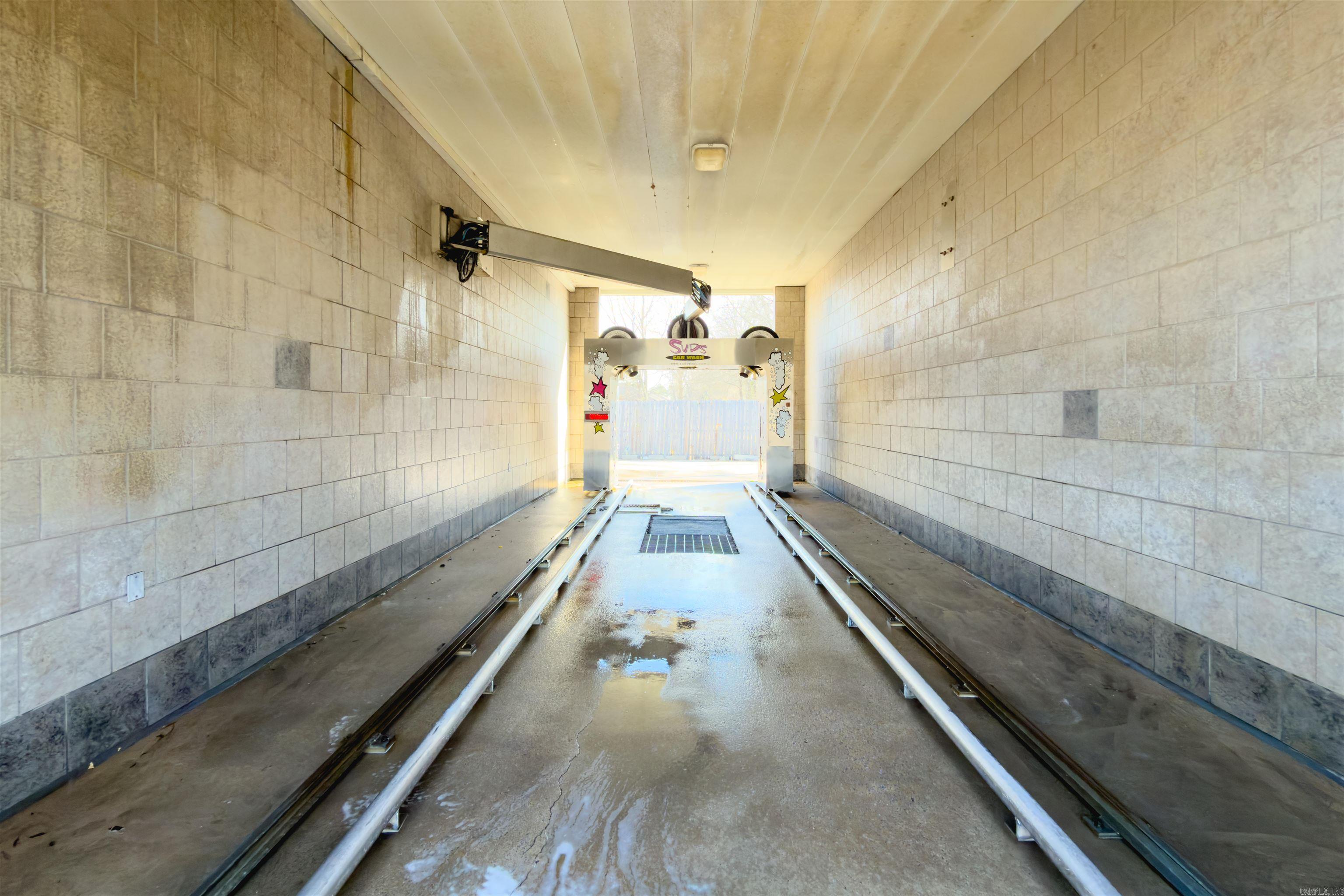 Plainview - Commercial Sale