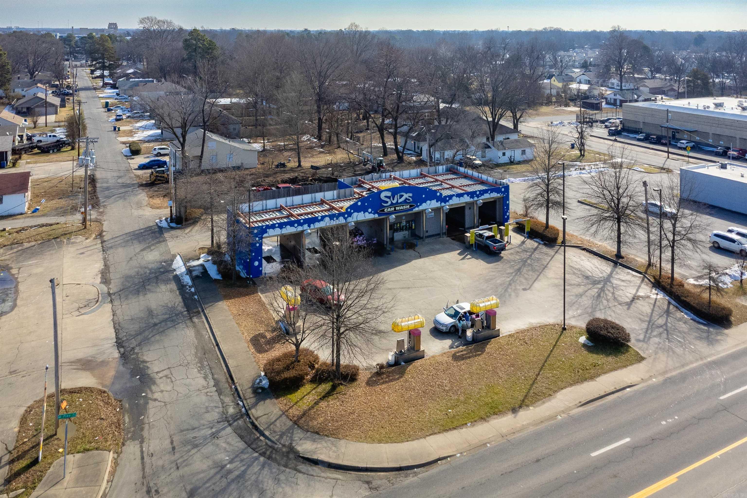 Plainview - Commercial Sale