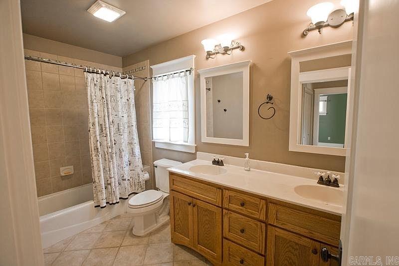 Hill Crest - Residential Lease