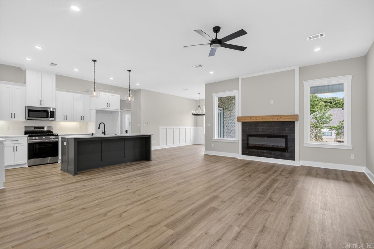 OAKBROOKE - Residential