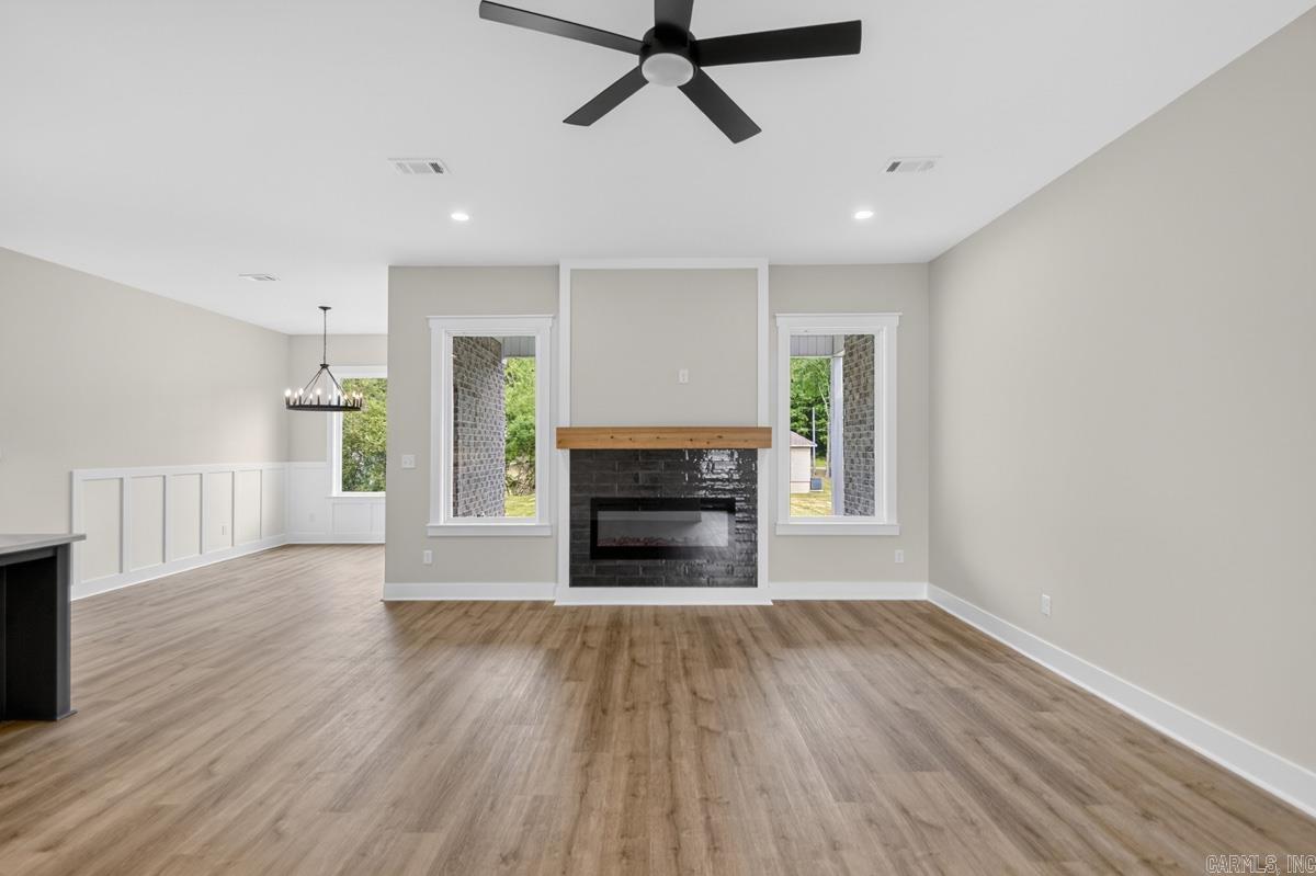OAKBROOKE - Residential