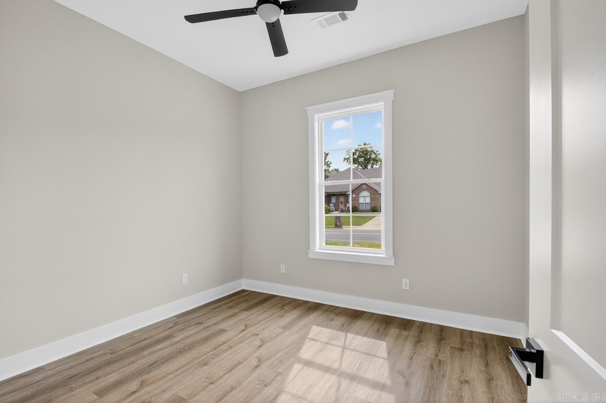 OAKBROOKE - Residential