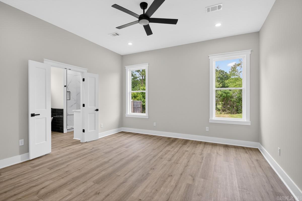 OAKBROOKE - Residential