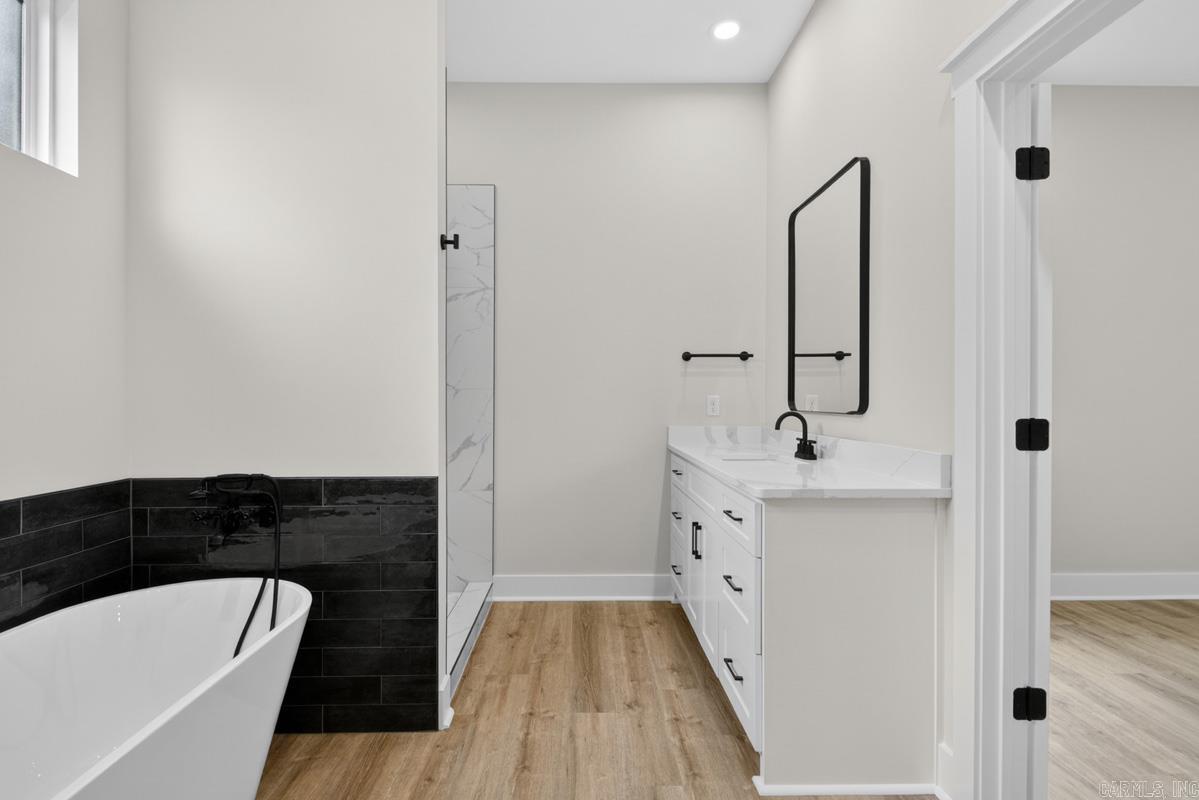 OAKBROOKE - Residential