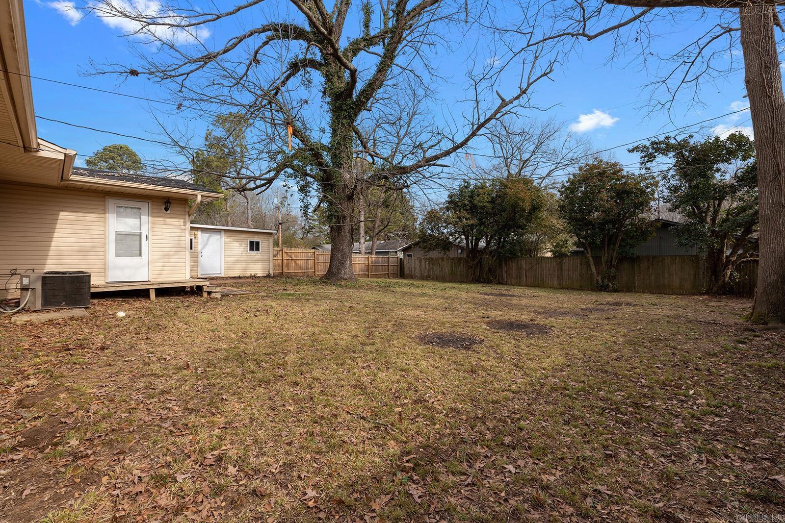 BRIARFIELD - Residential