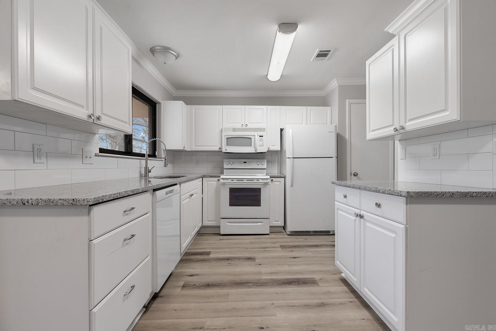 BRIARFIELD - Residential