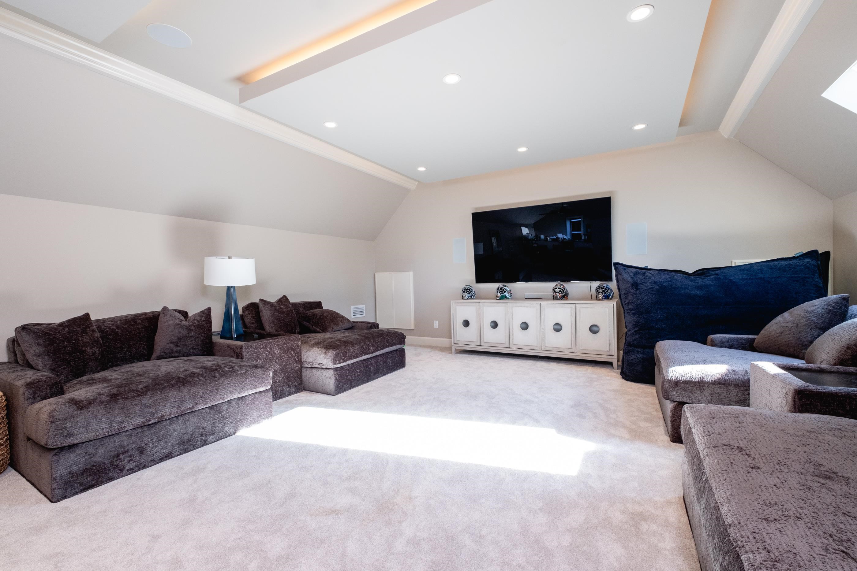 VALLEY FALLS ESTATES - Residential