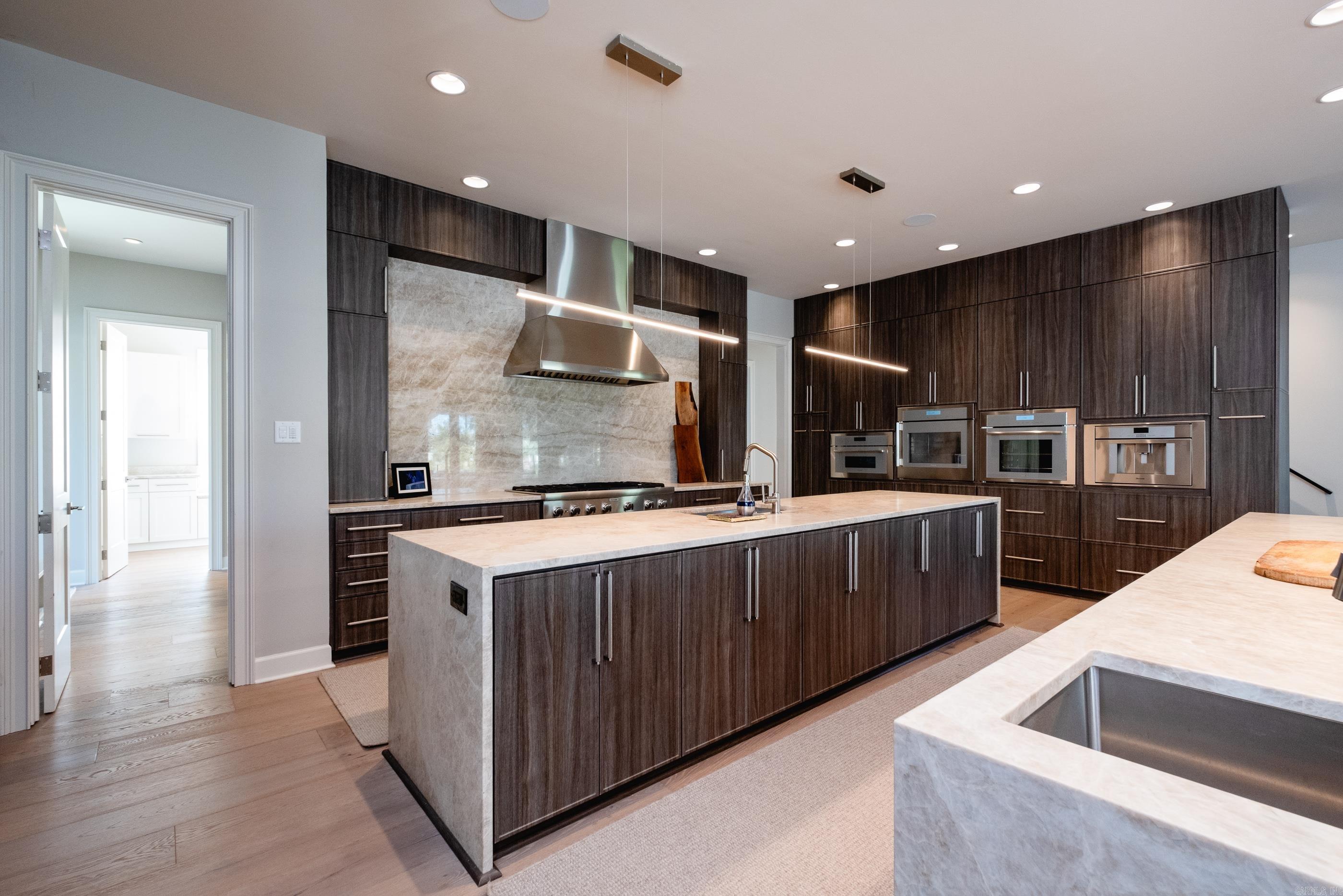 VALLEY FALLS ESTATES - Residential