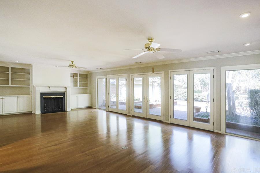 COUNTRY PLACE HPR - Residential